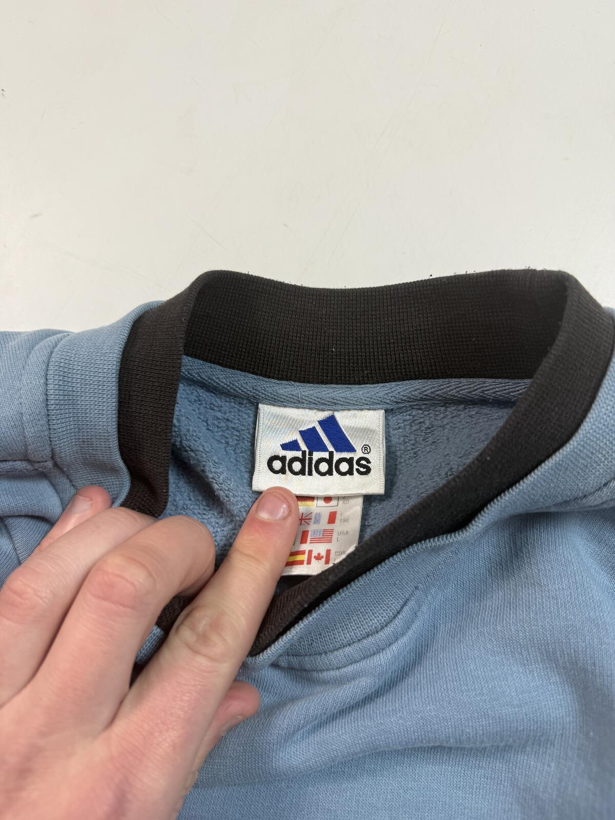 Vintage 90s adidas small logo sweatshirt (L)