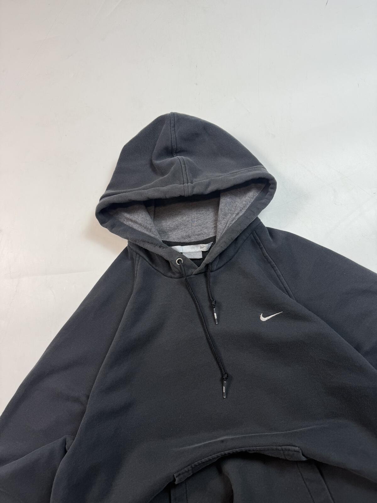 Vintage Nike mini swoosh hoodie (M)