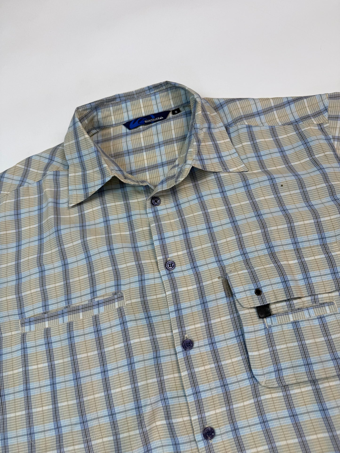 Vintage Quiksilver checkered short sleeve shirt (S)