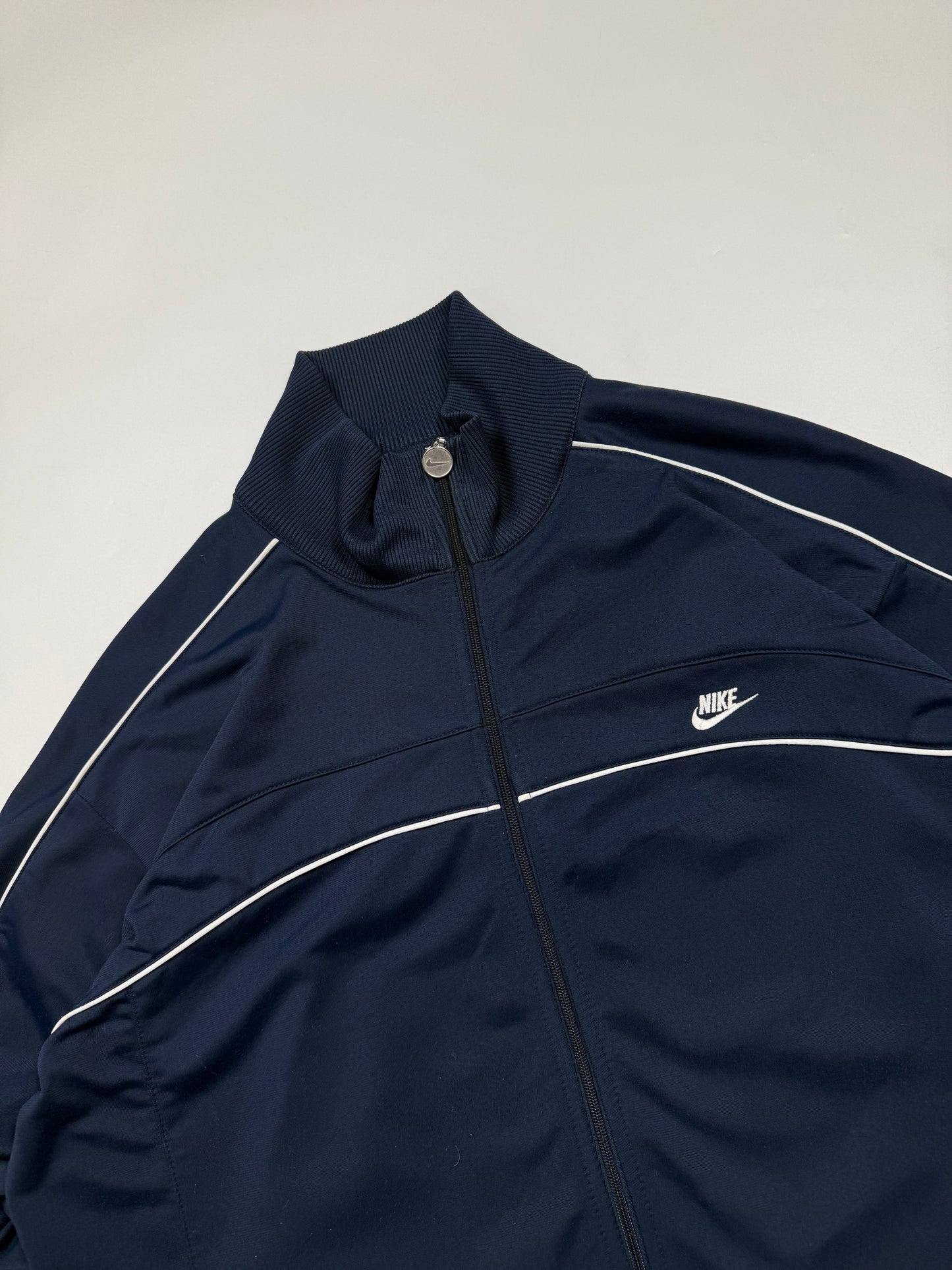 Vintage Nike track jacket (L)