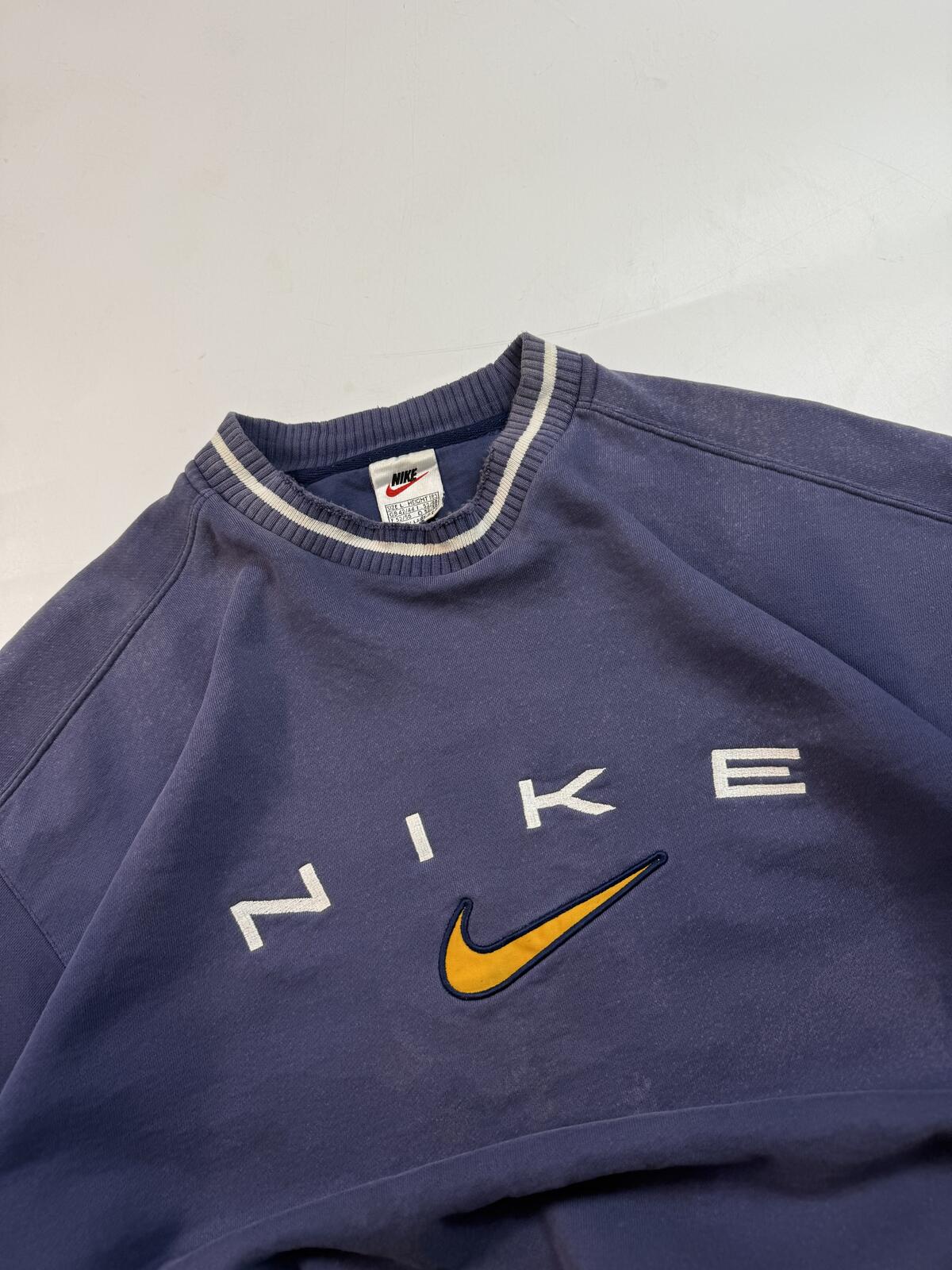 Vintage 90s Nike spell out sweatshirt (L)