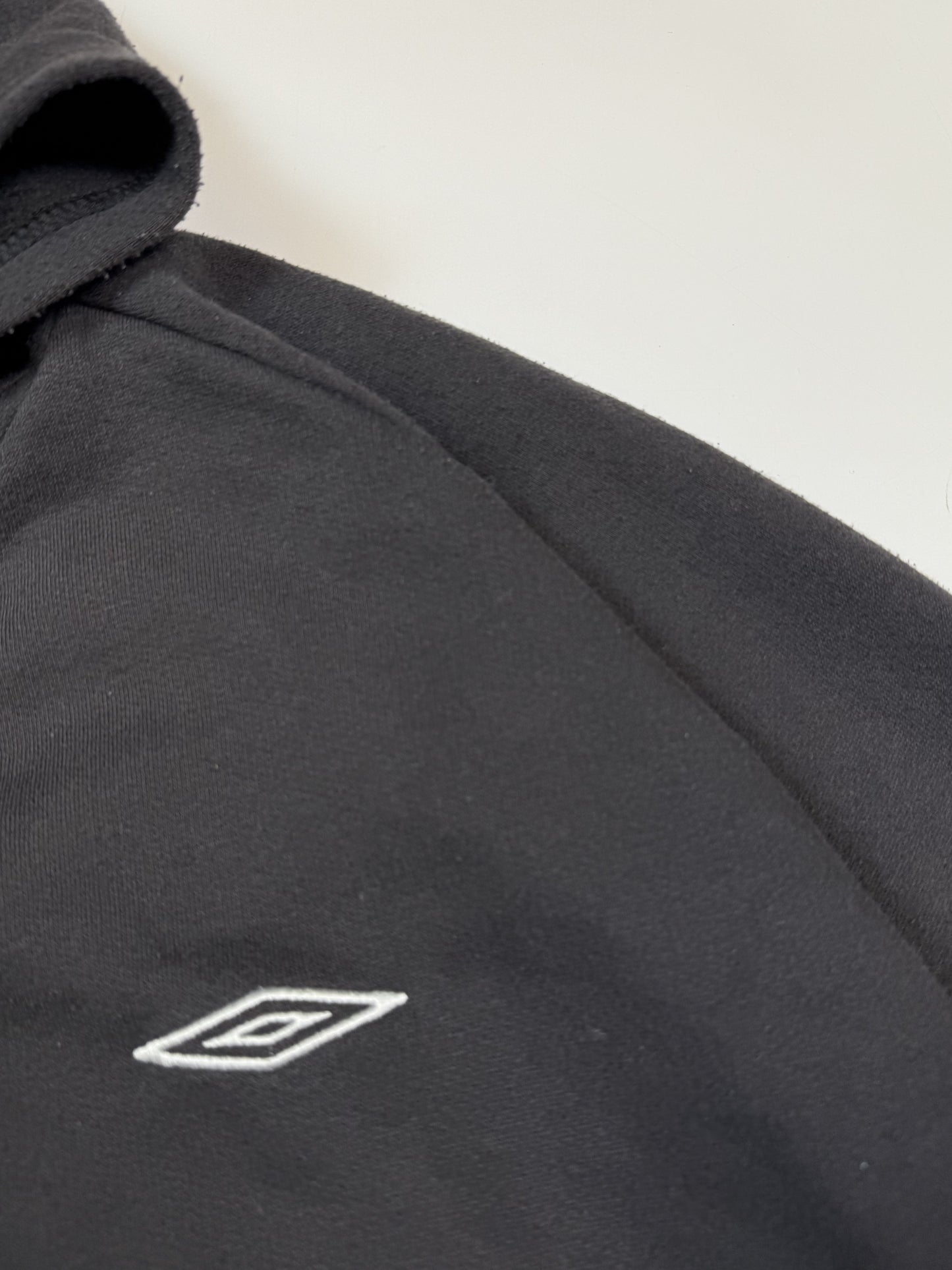 Vintage Umbro small logo hoodie (L)