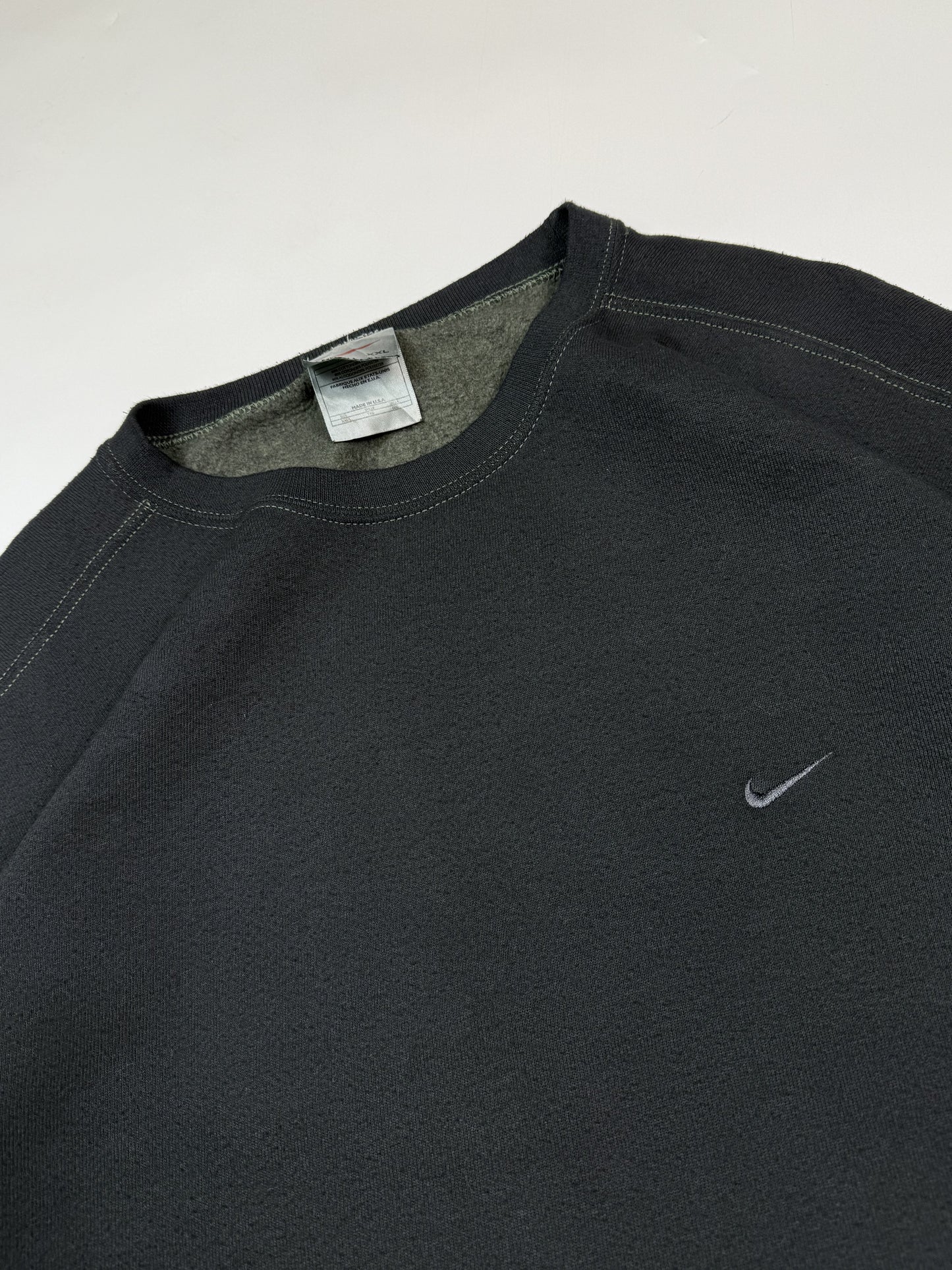 Vintage 90s Nike mini swoosh sweatshirt (XXL)