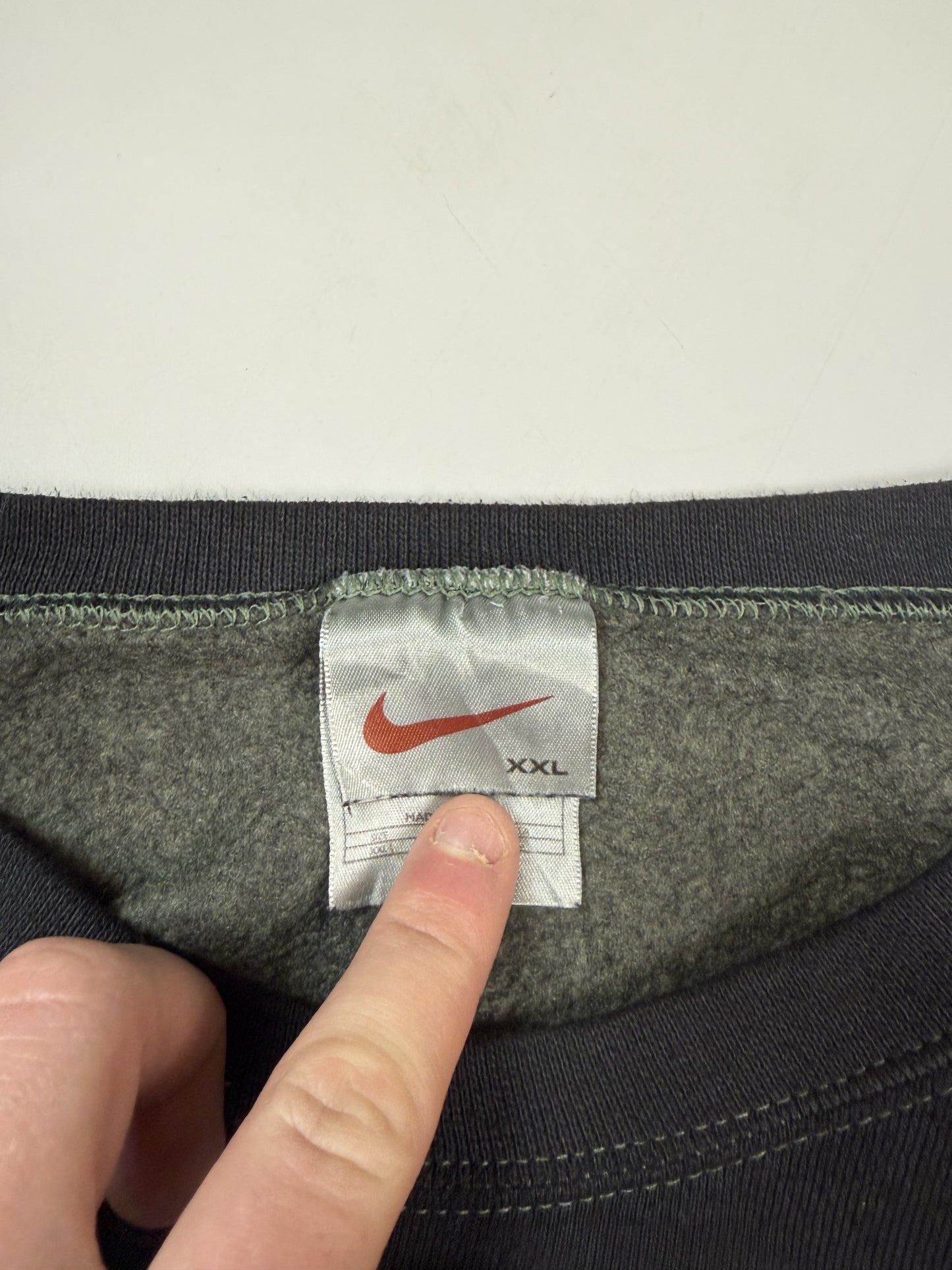 Vintage 90s Nike mini swoosh sweatshirt (XXL)