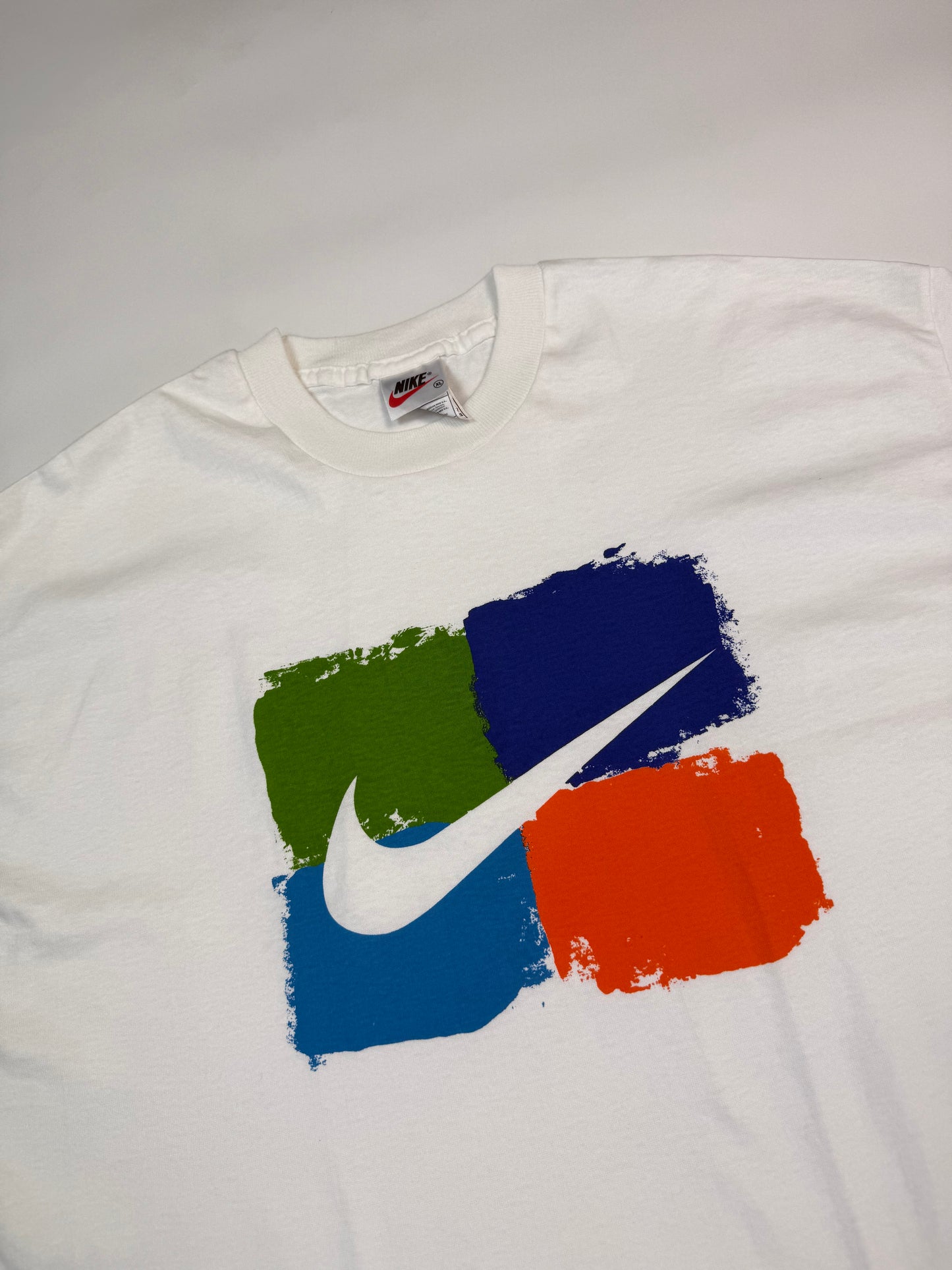 Vintage 90s Nike centre swoosh graphic tee (XL)
