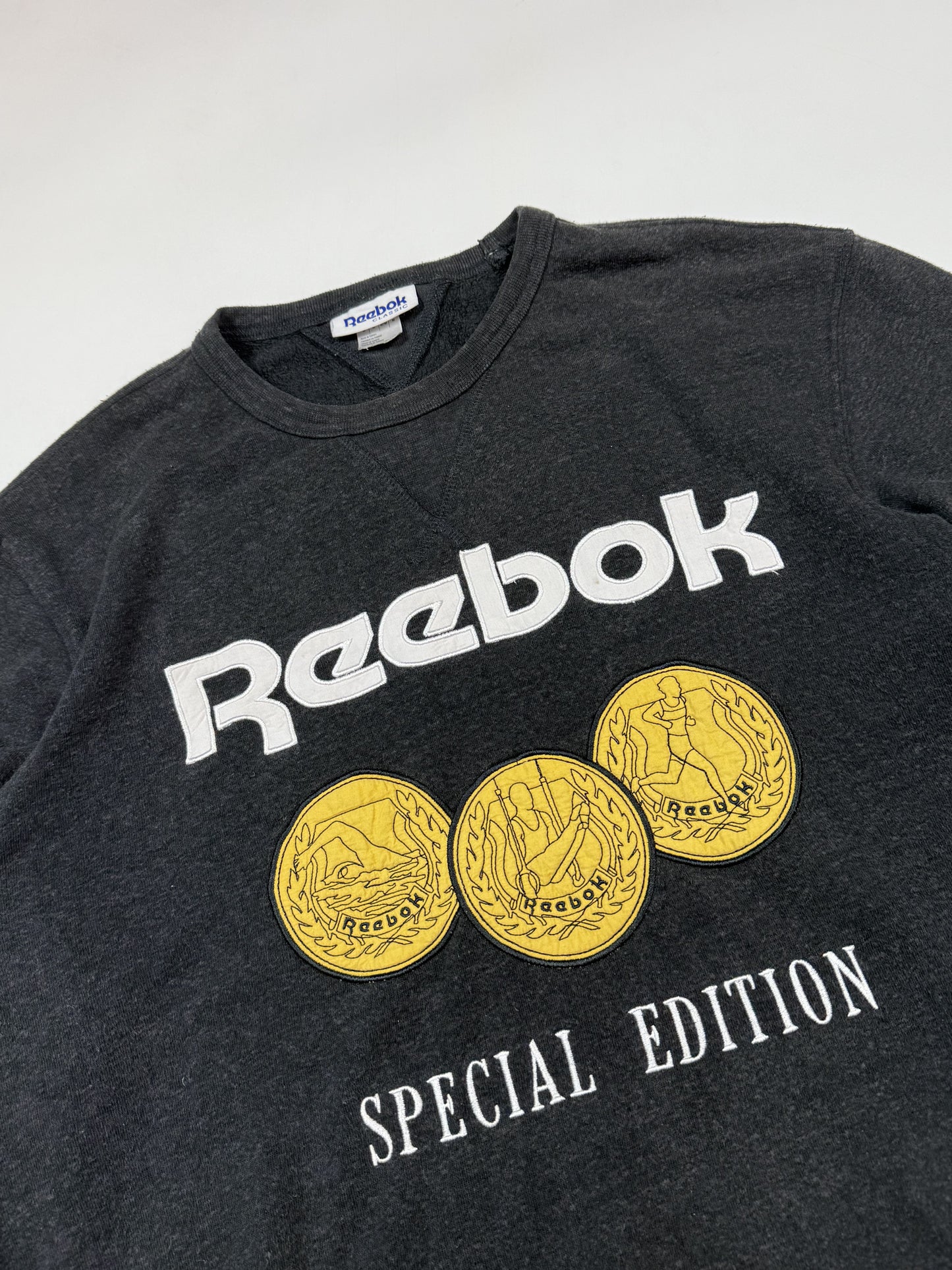 Vintage Reebok special edition sweatshirt (M)