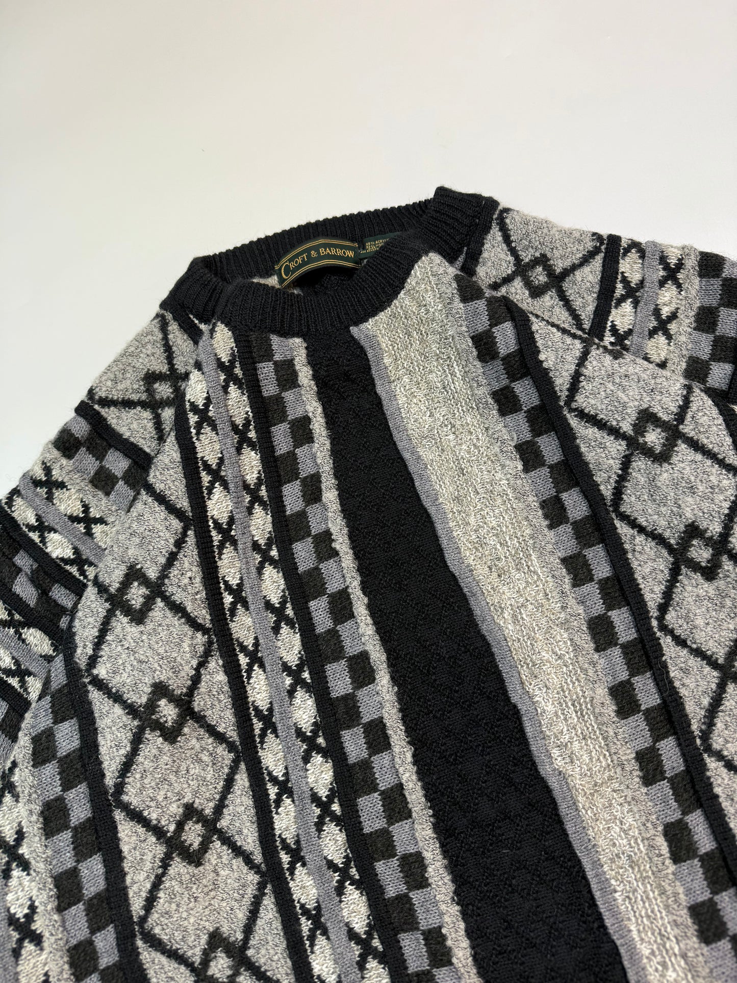 Vintage Croft & Barrow abstract coogi style knit sweater (XL)