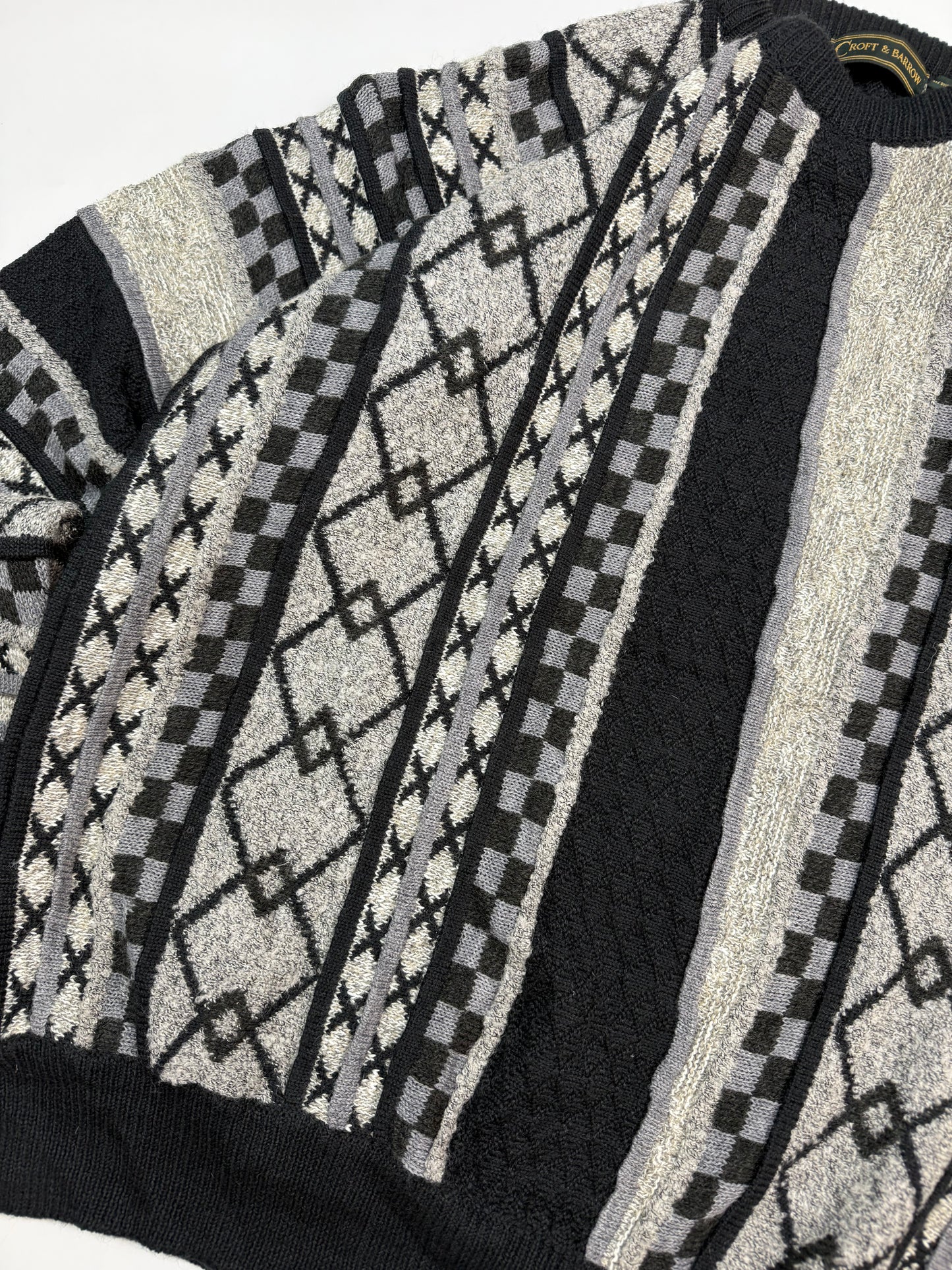 Vintage Croft & Barrow abstract coogi style knit sweater (XL)