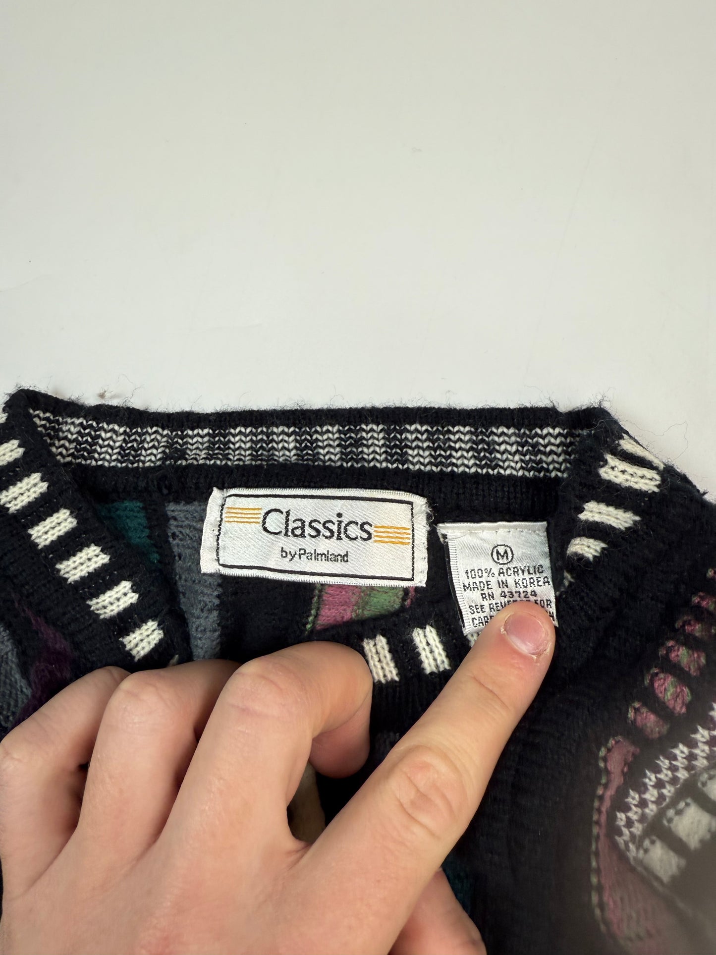 Vintage Coogi style abstract knit sweater (M)