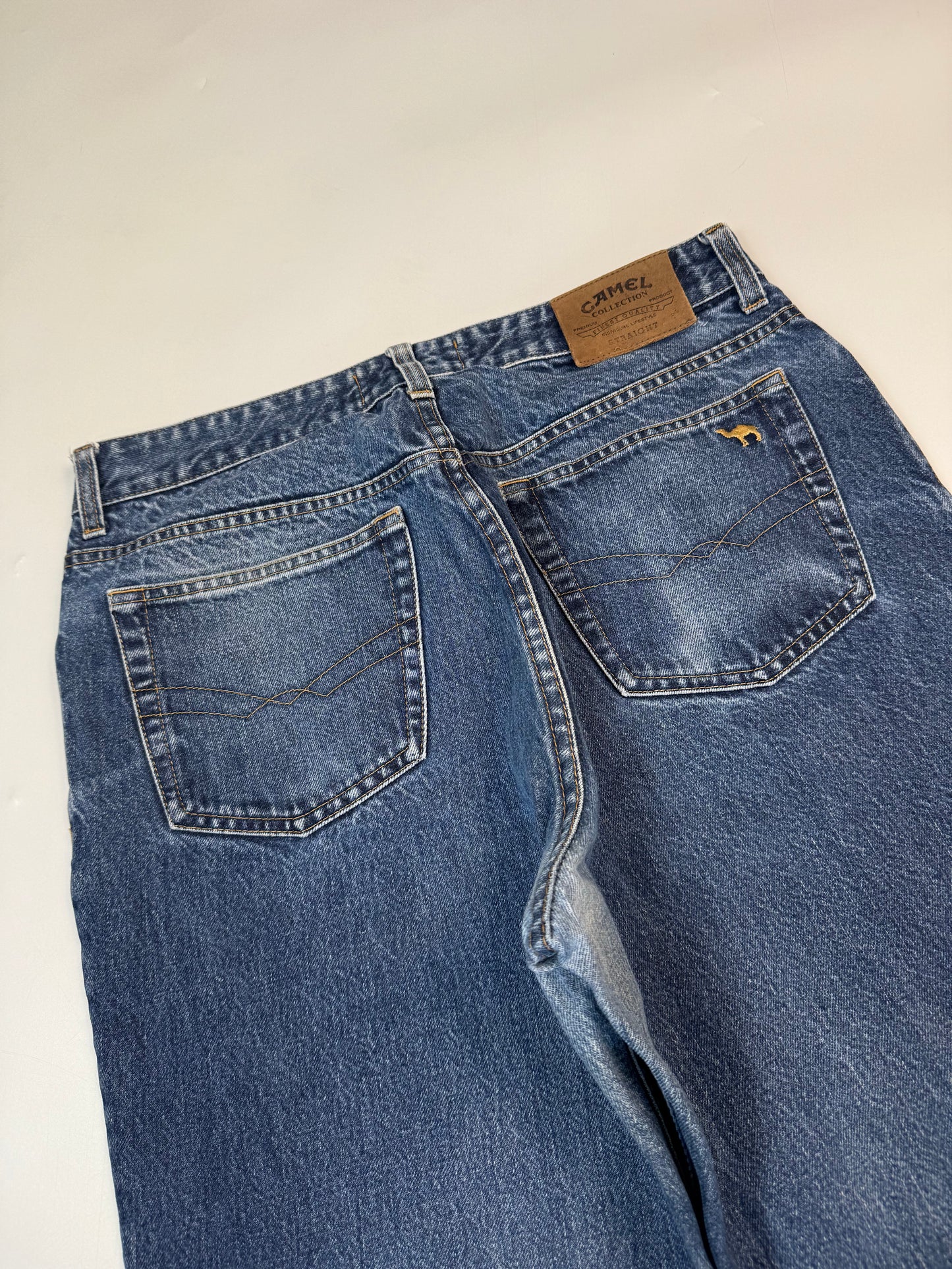 Vintage Camel baggy denim jeans (W32)