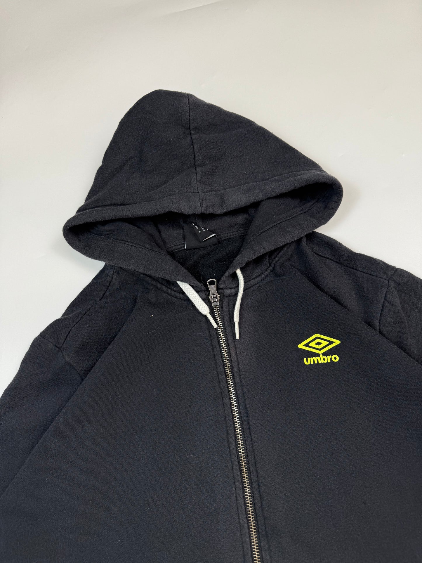 Umbro small logo full zip hoodie (XL)