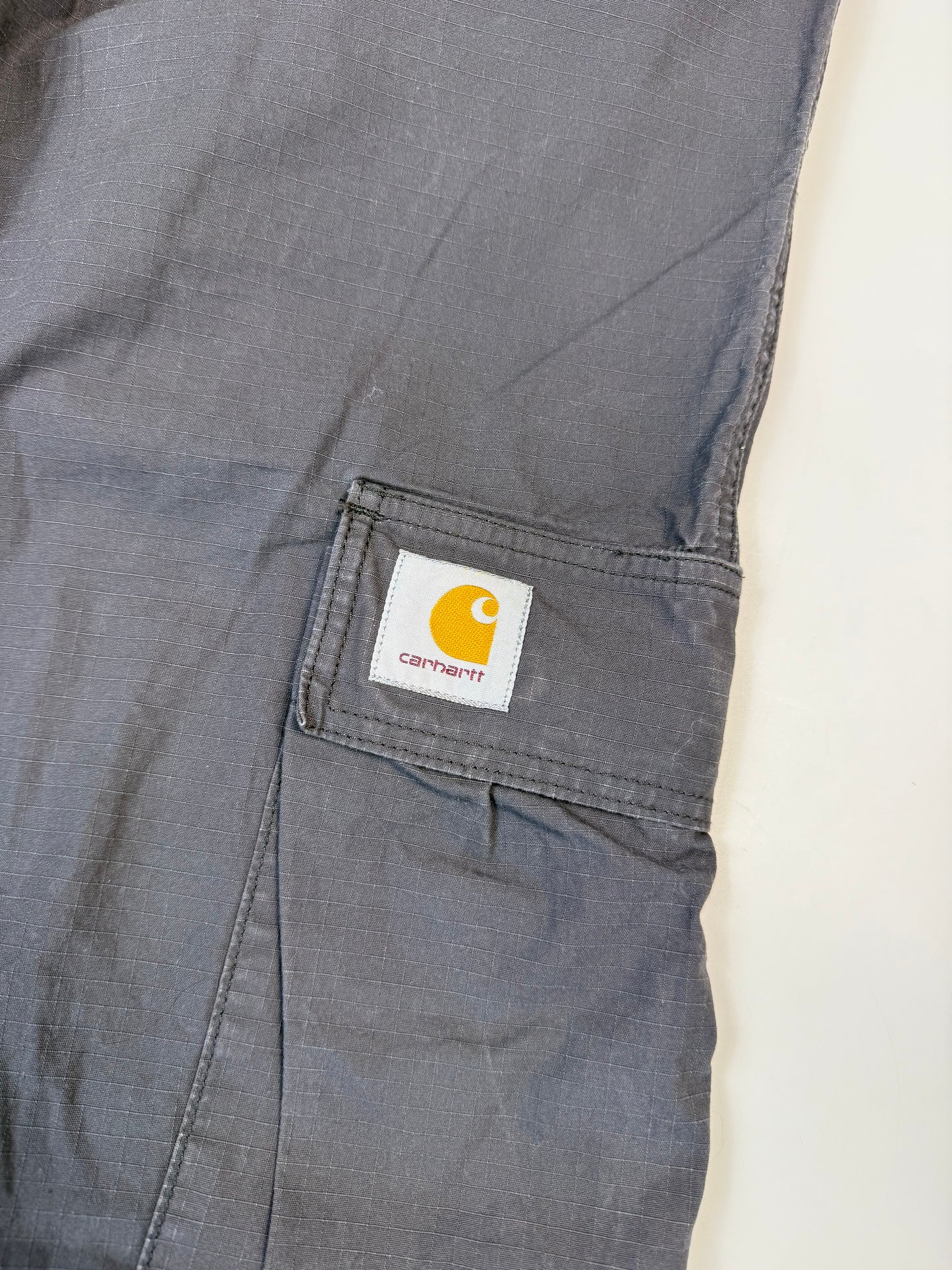 Carhartt baggy cargo pants (W36)