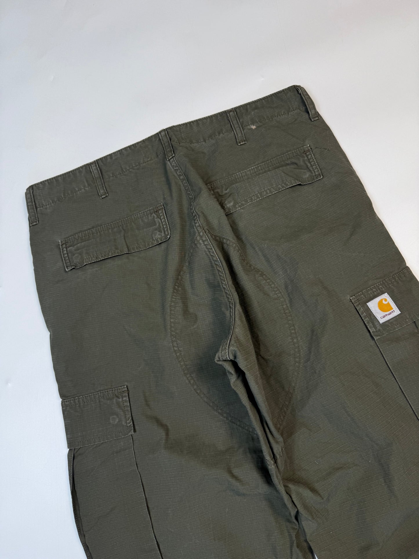 Carhartt WIP baggy cargo pants (W34)