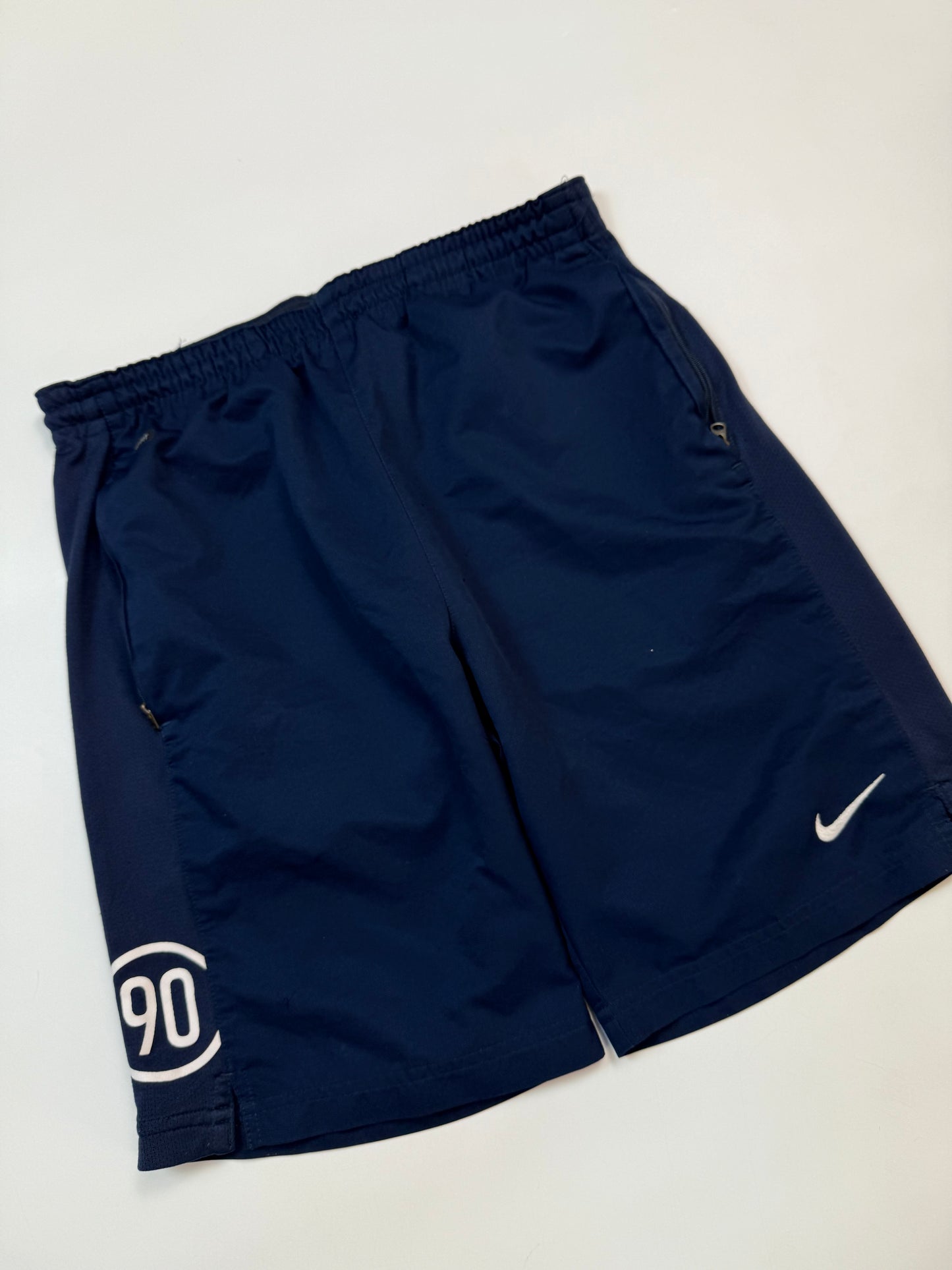 Vintage Nike T90 sport shorts (S)
