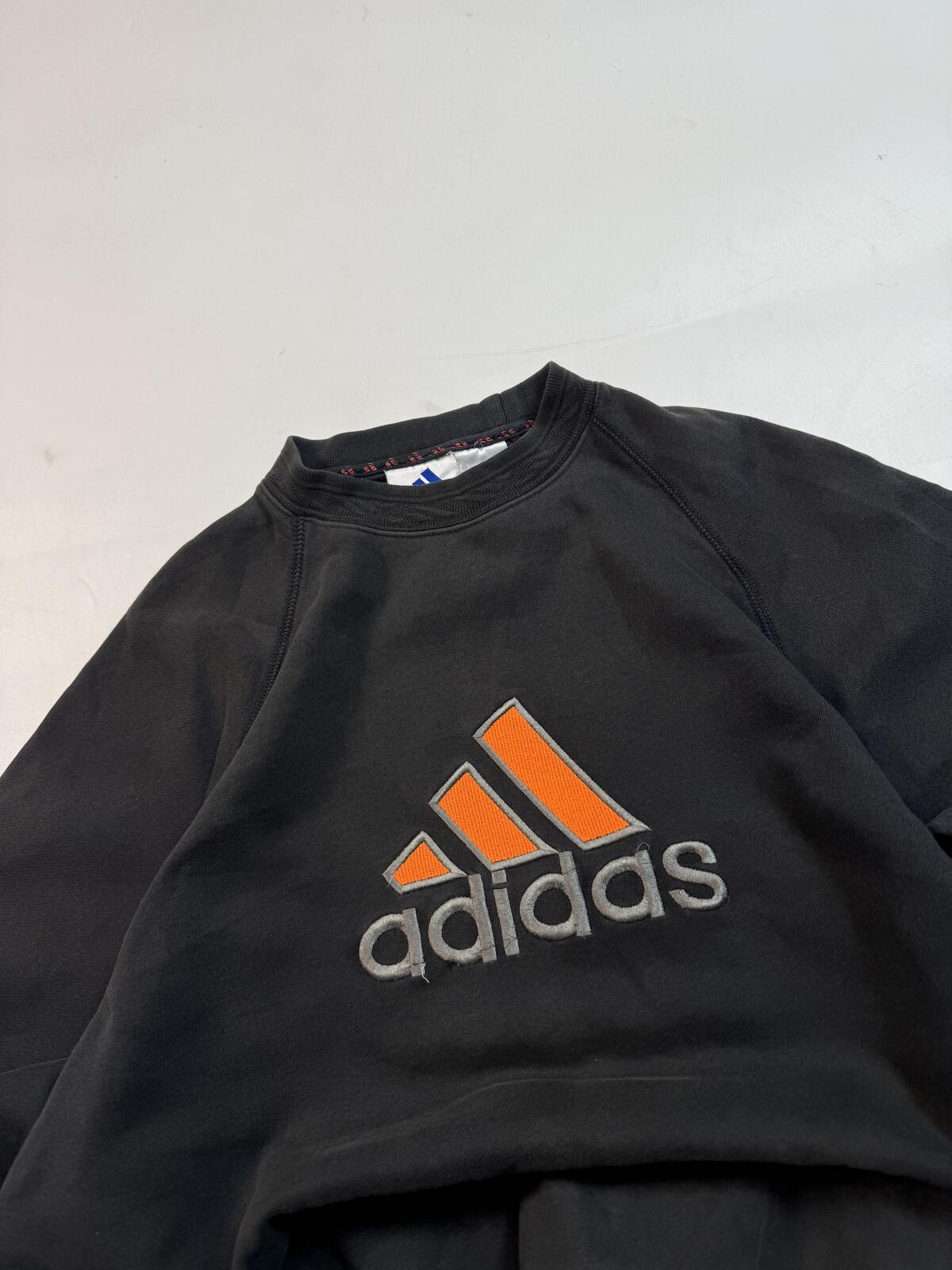 Vintage 90s adidas centre logo sweatshirt (M)