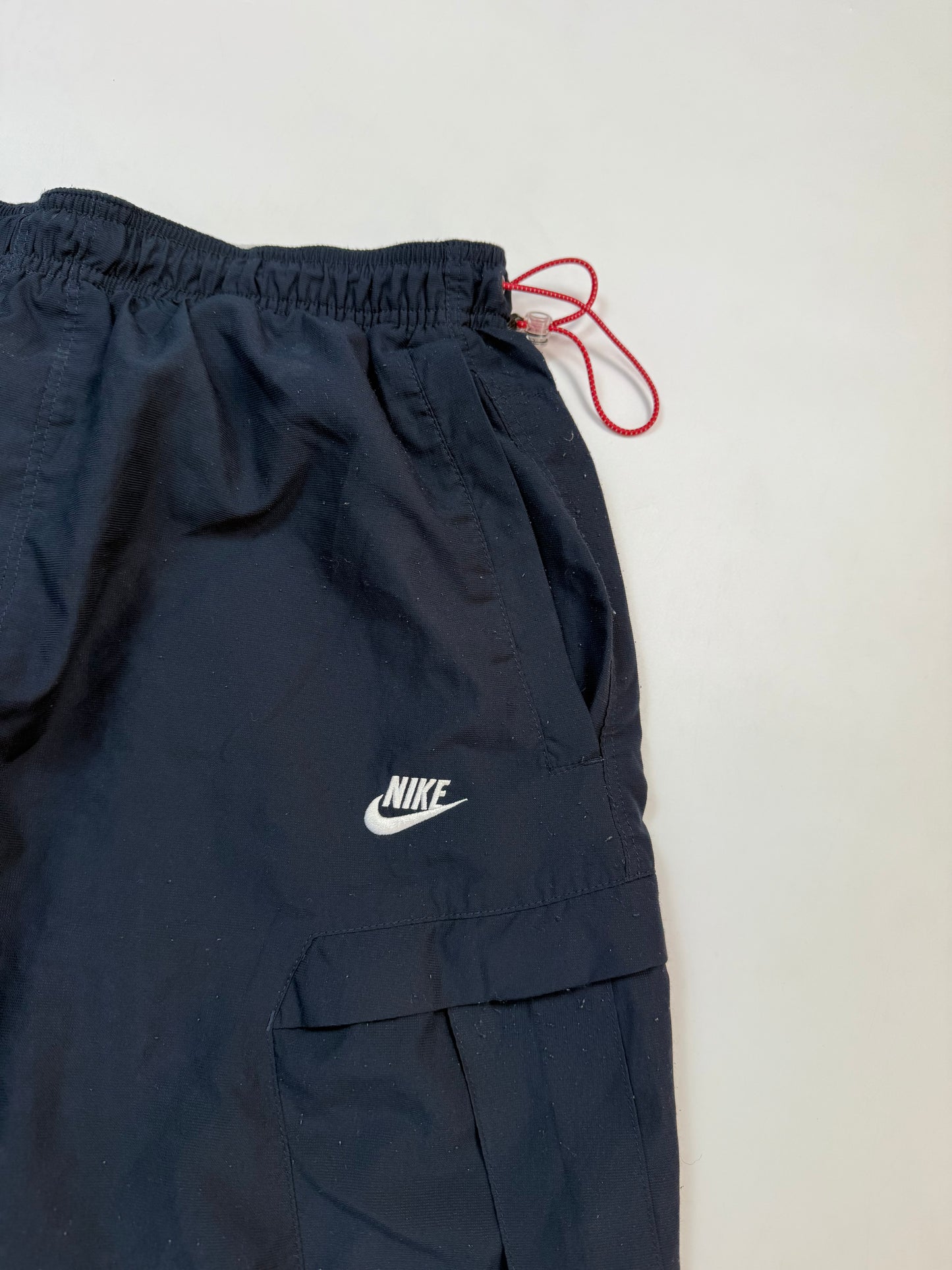 Vintage Nike baggy cargo shorts (L)