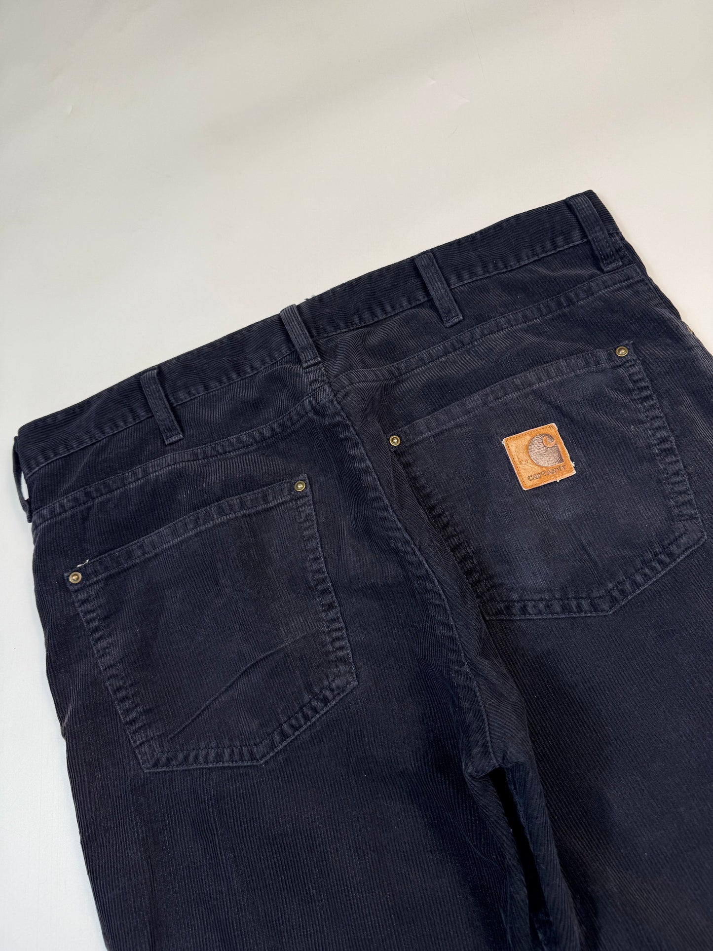 Carhartt WIP baggy corduroy trousers (W38)