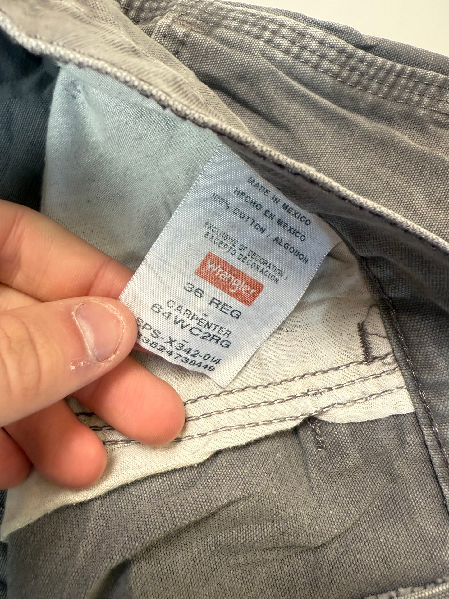 Vintage Wrangler baggy carpenter shorts (W36)
