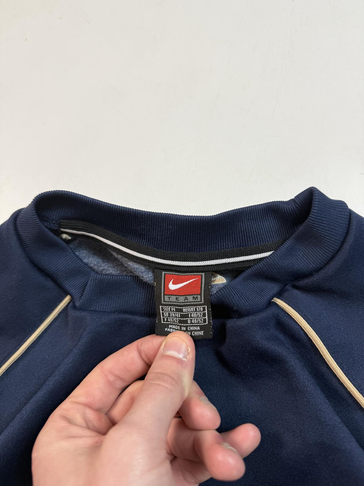 Vintage 90s Nike football centre logo sweatshirt (M)