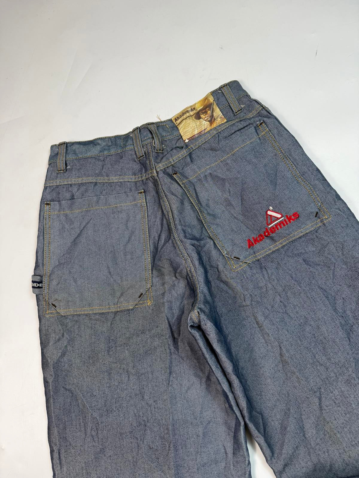Vintage Akademiks baggy hip hop Jeans (W30)