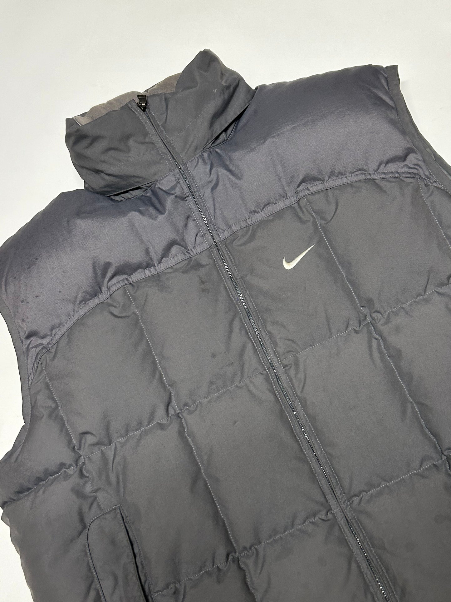 Vintage Nike gilet puffer jacket (L)