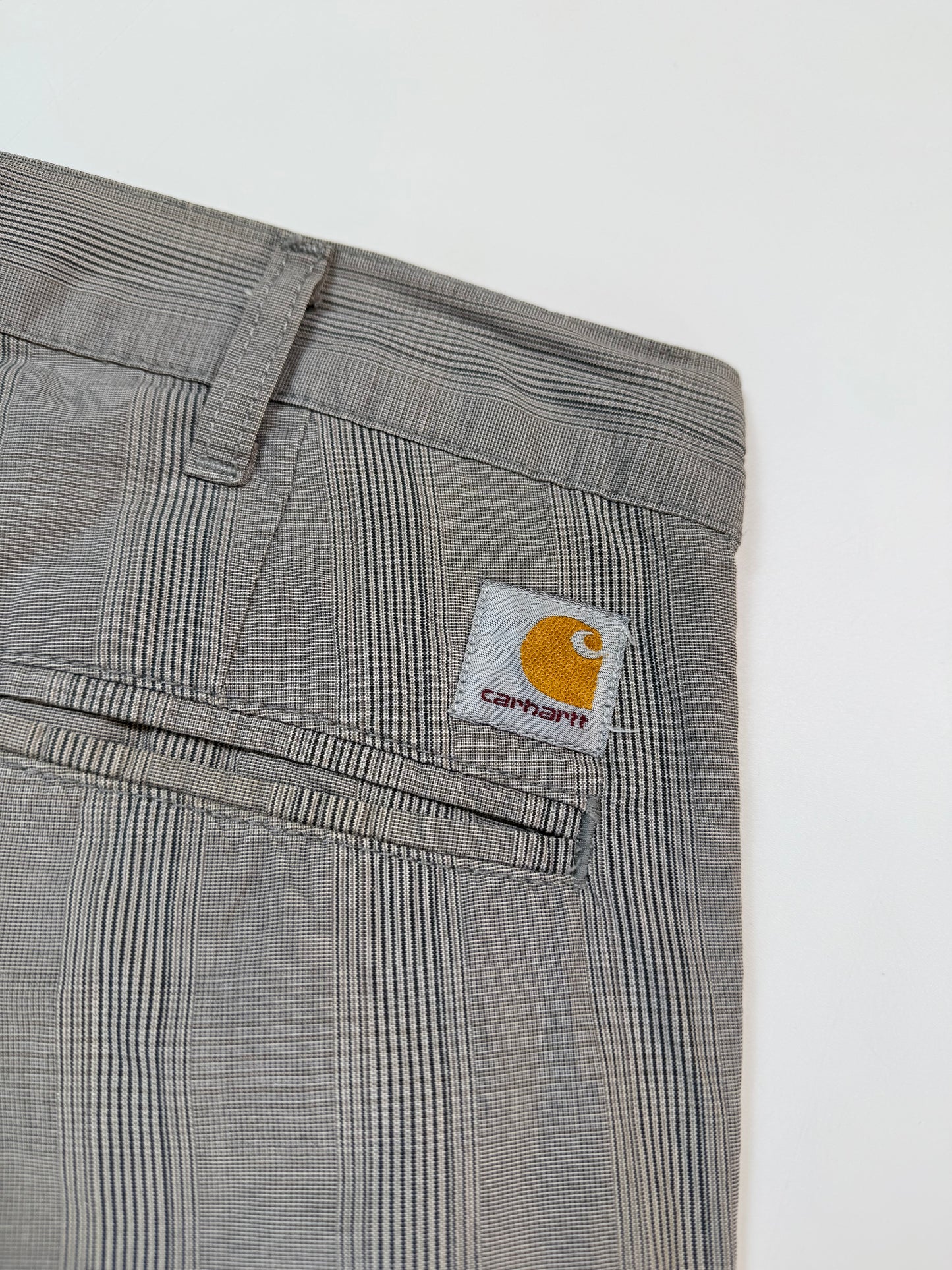Carhartt checkered baggy shorts (W32)