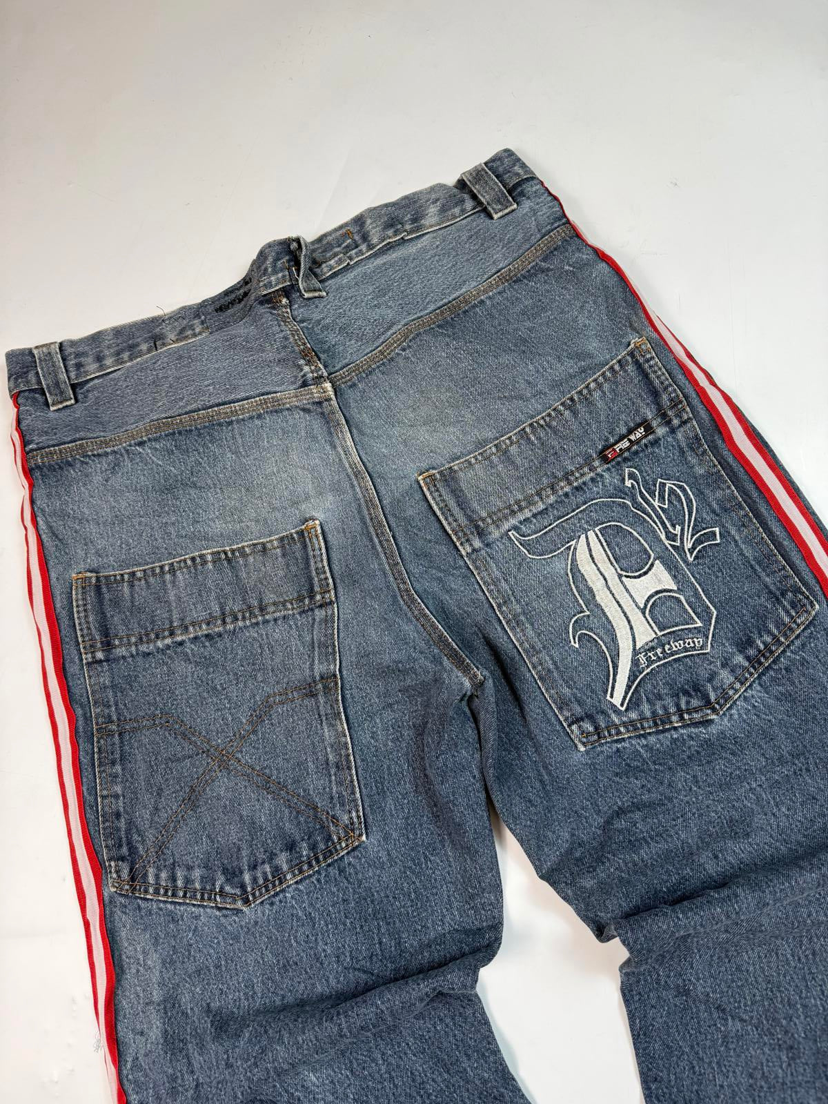 Vintage Eminem baggy hip hop Jeans (W38)