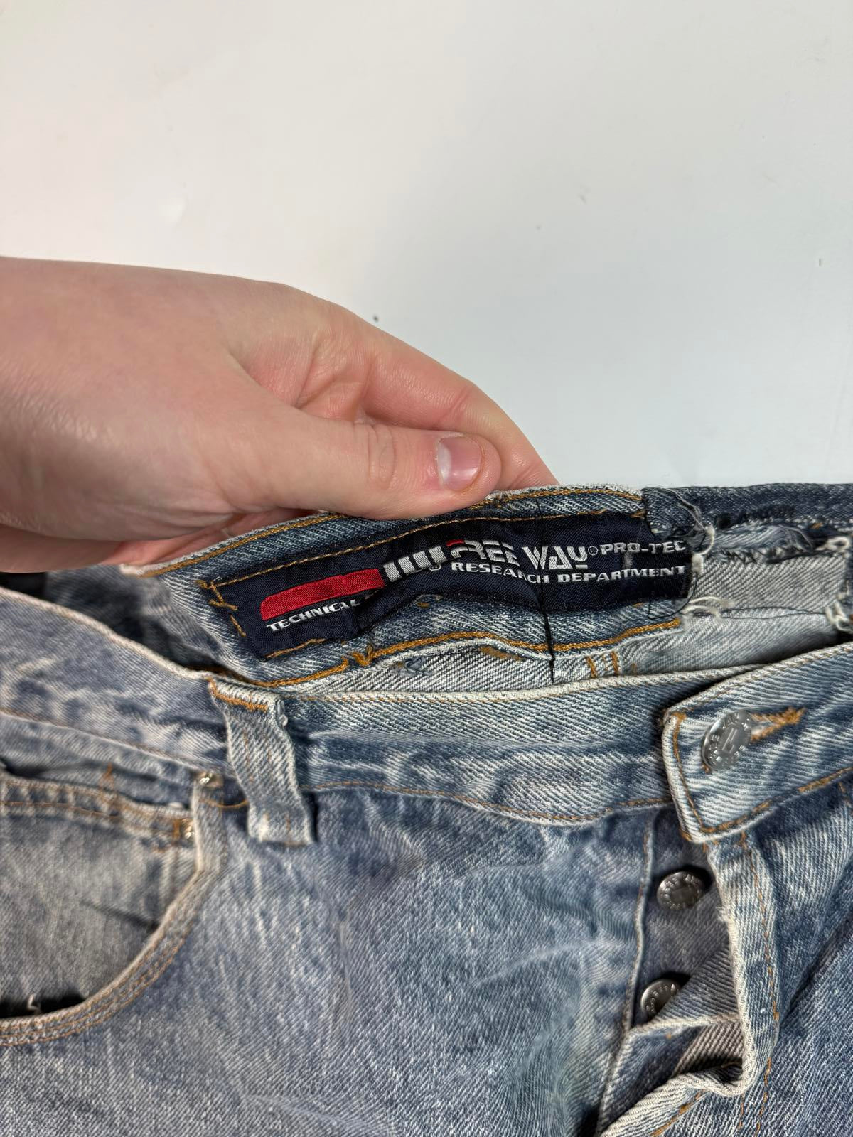 Vintage Eminem baggy hip hop Jeans (W38)