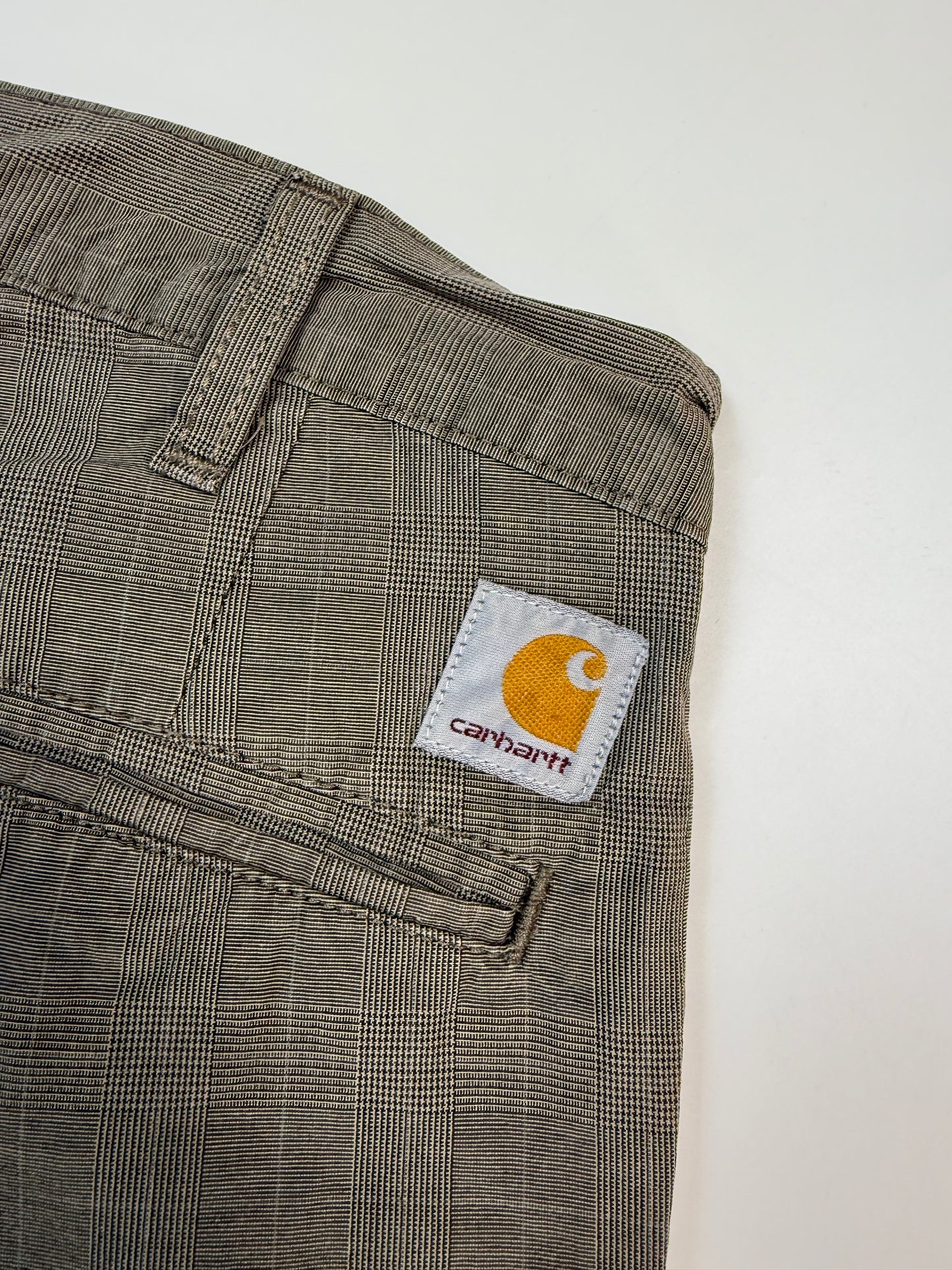 Carhartt checkered baggy shorts (W30)