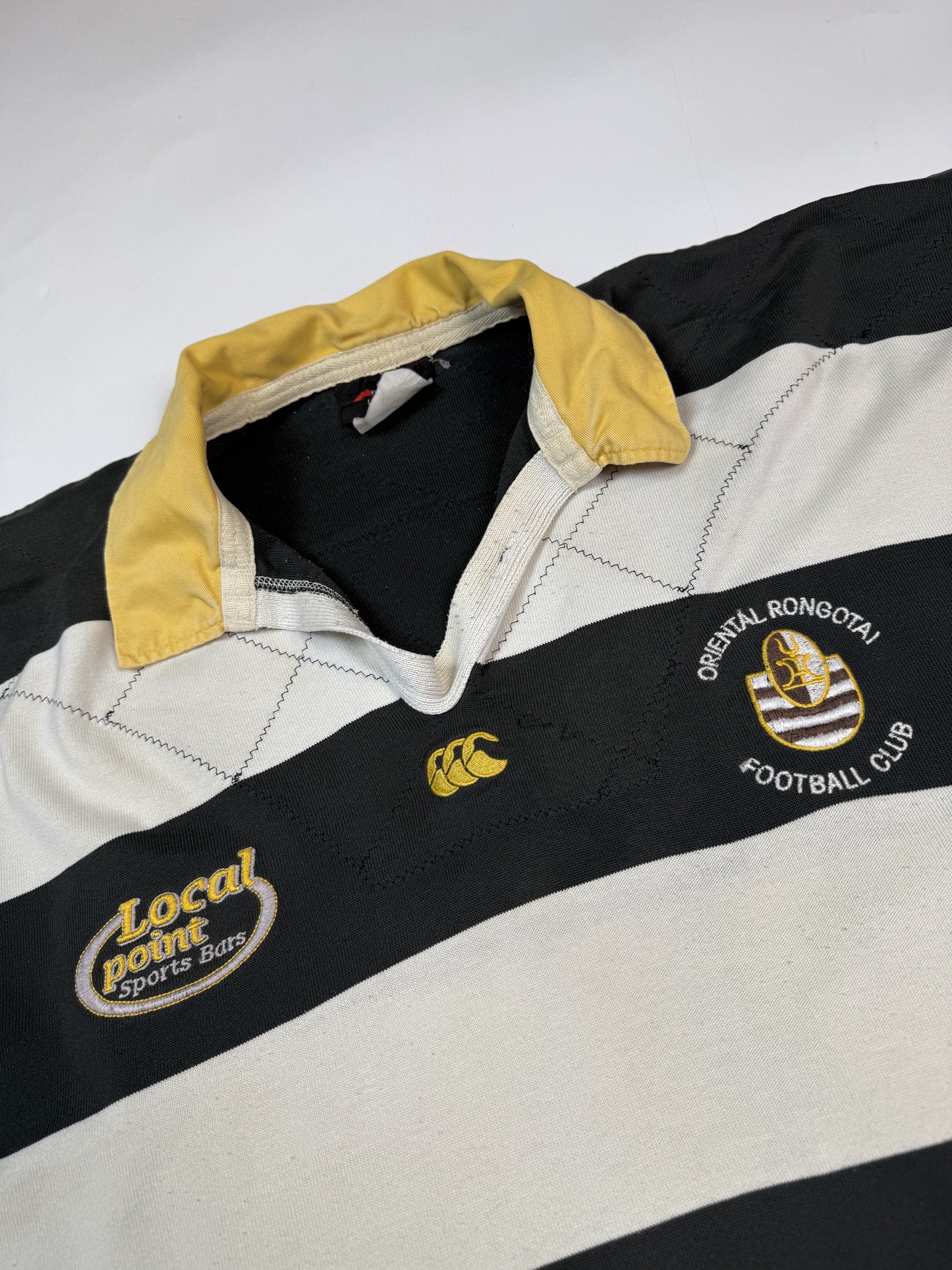 Vintage 90s Oriental Rongotai Canterbury rugby shirt (XL)