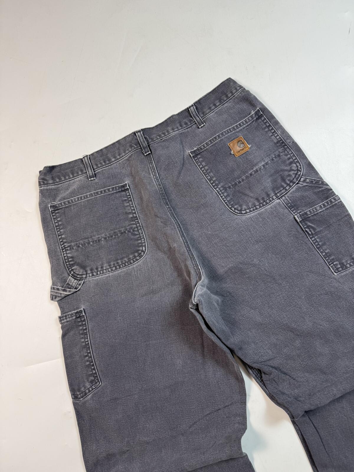 Carhartt baggy carpenter pants (W36)