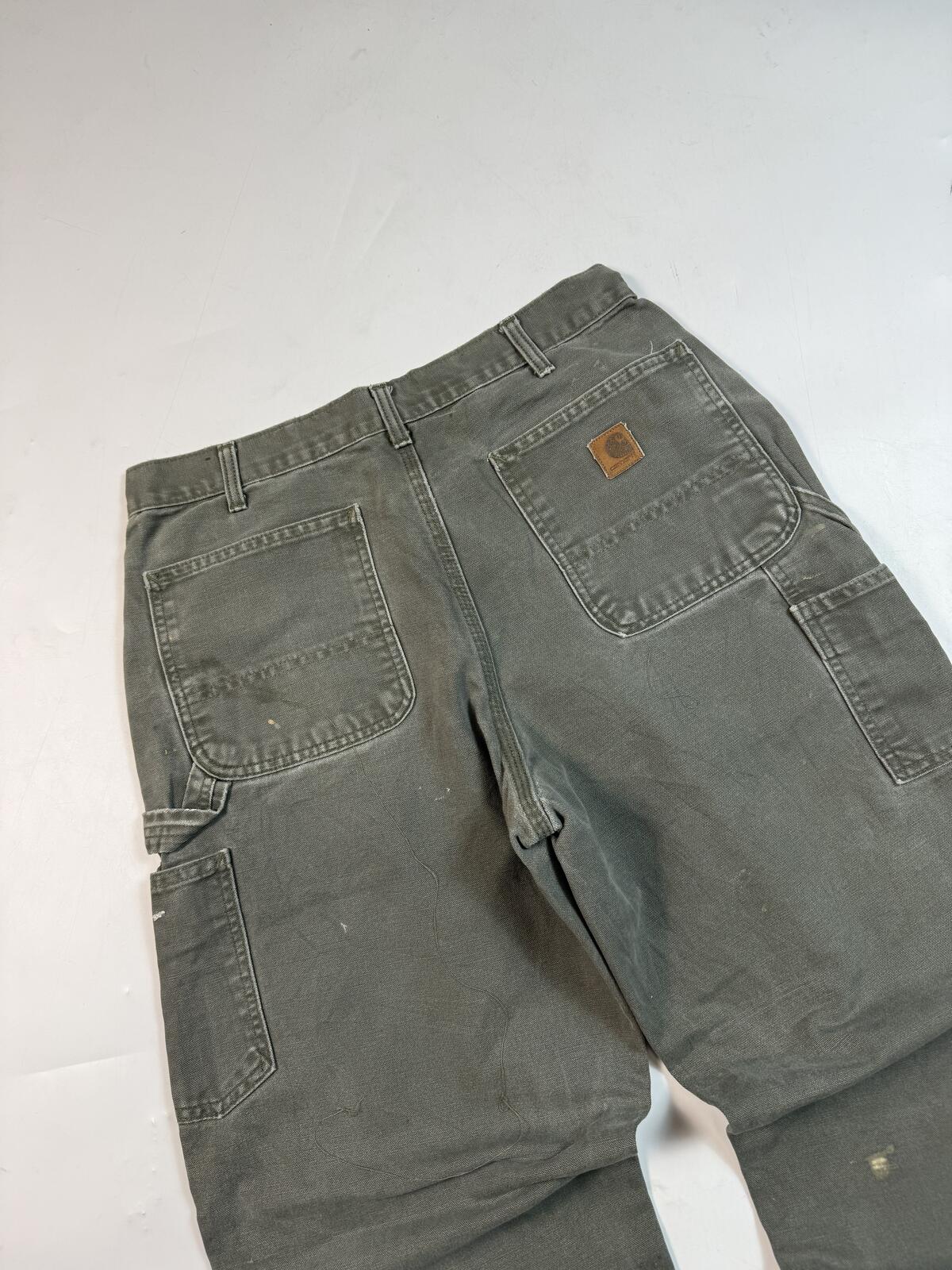 Vintage Carhartt baggy carpenter pants (W32)
