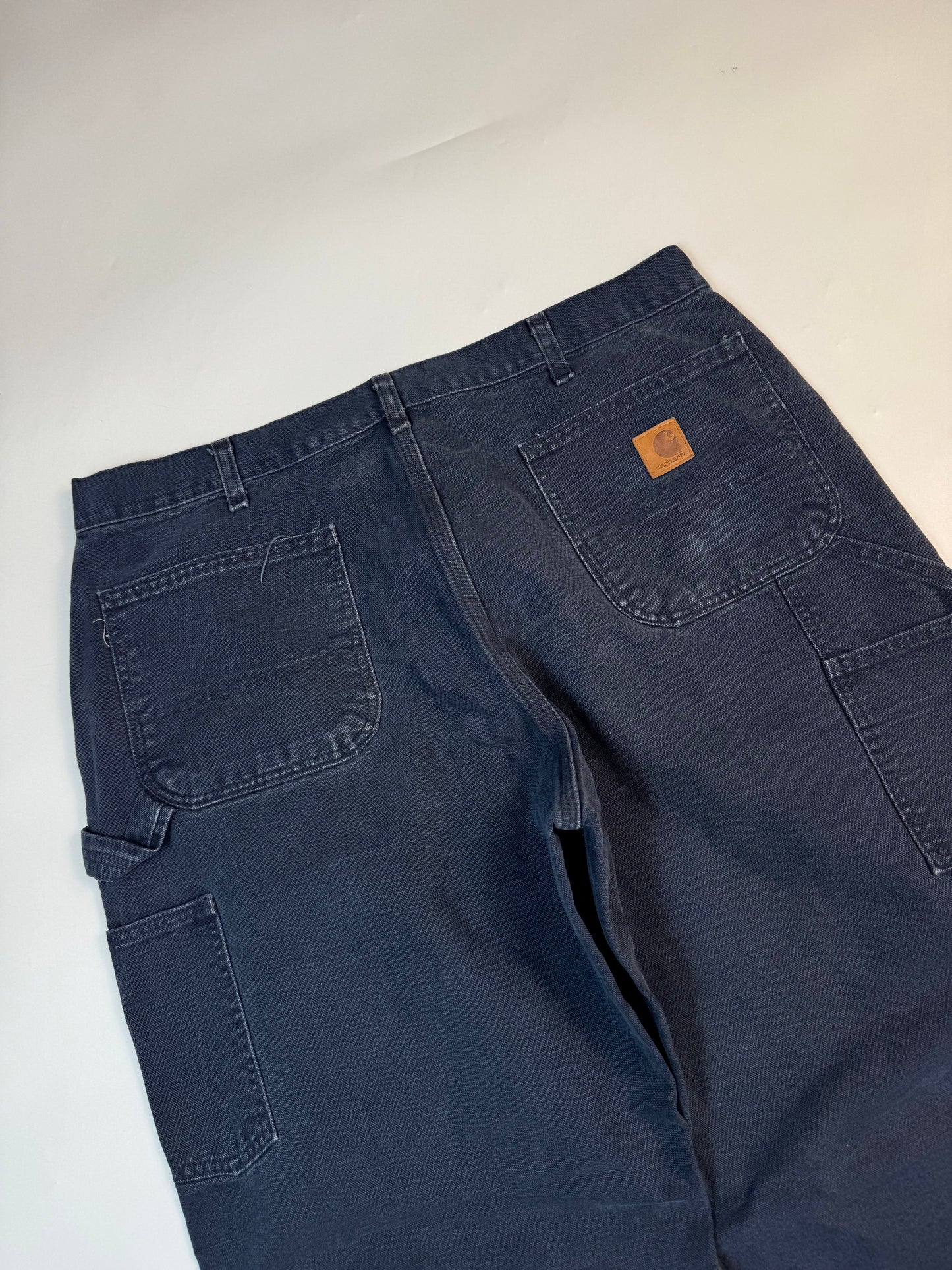 Carhartt baggy carpenter pants (W38)