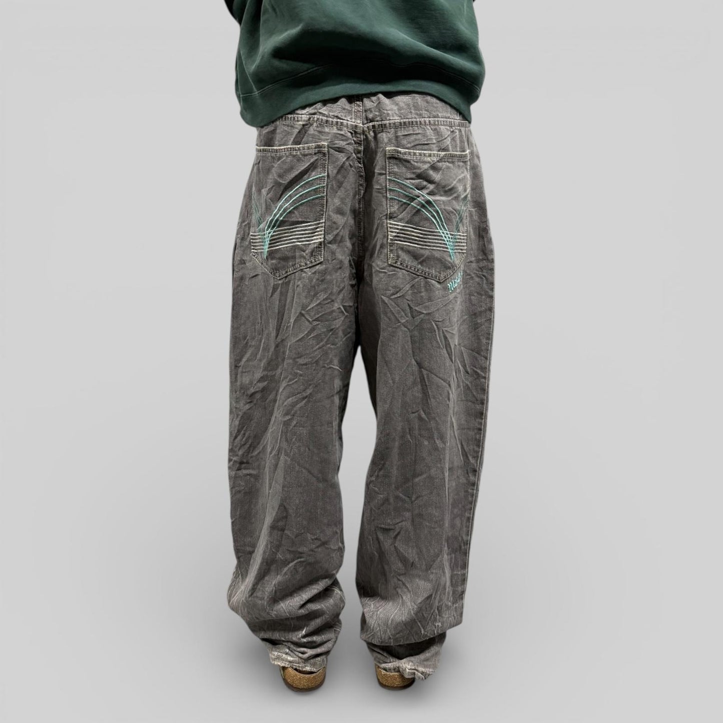 Vintage Y2K baggy hip hop Jeans (W40)