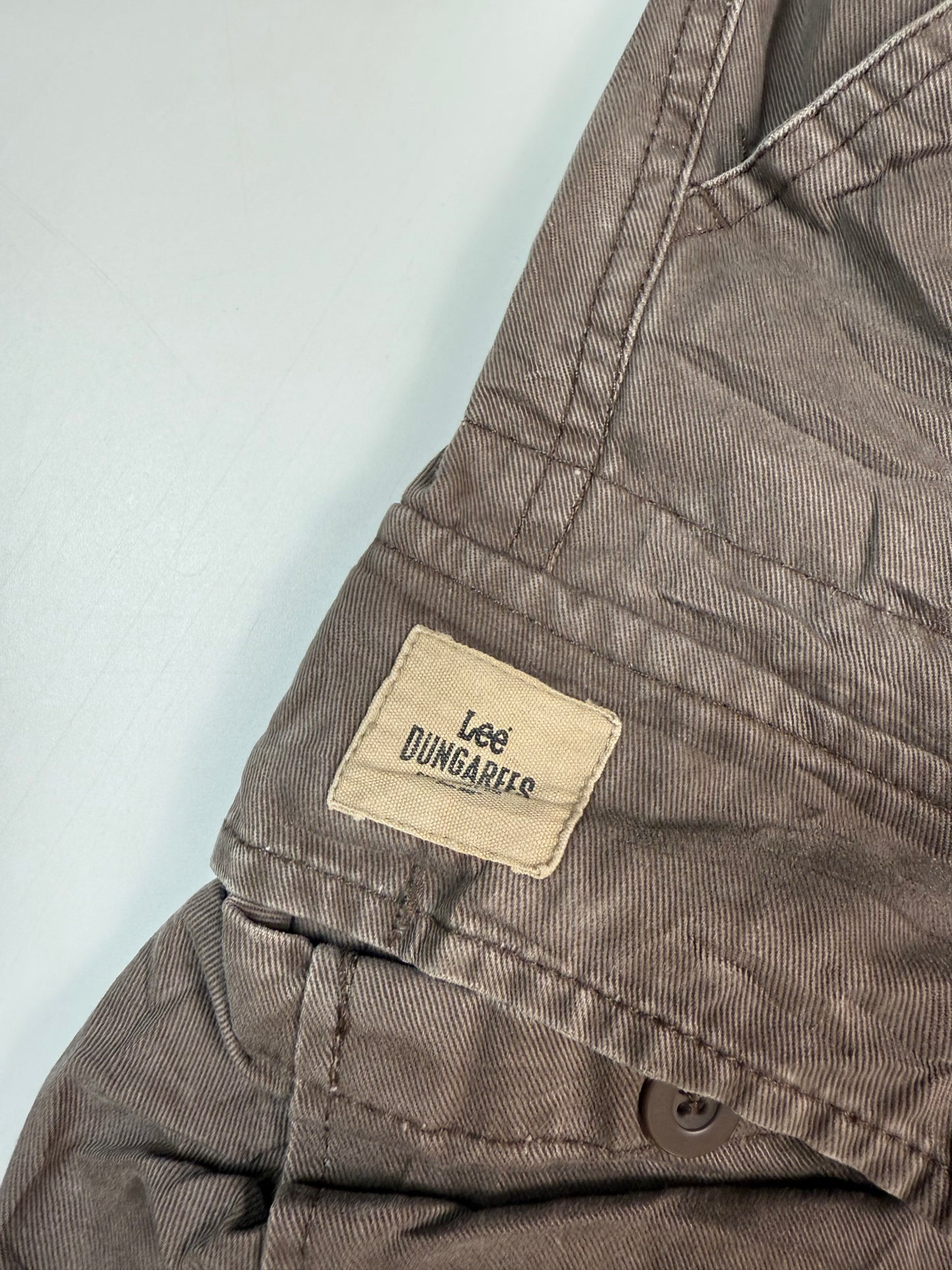 Vintage Lee dungarees baggy cargo shorts (W36)