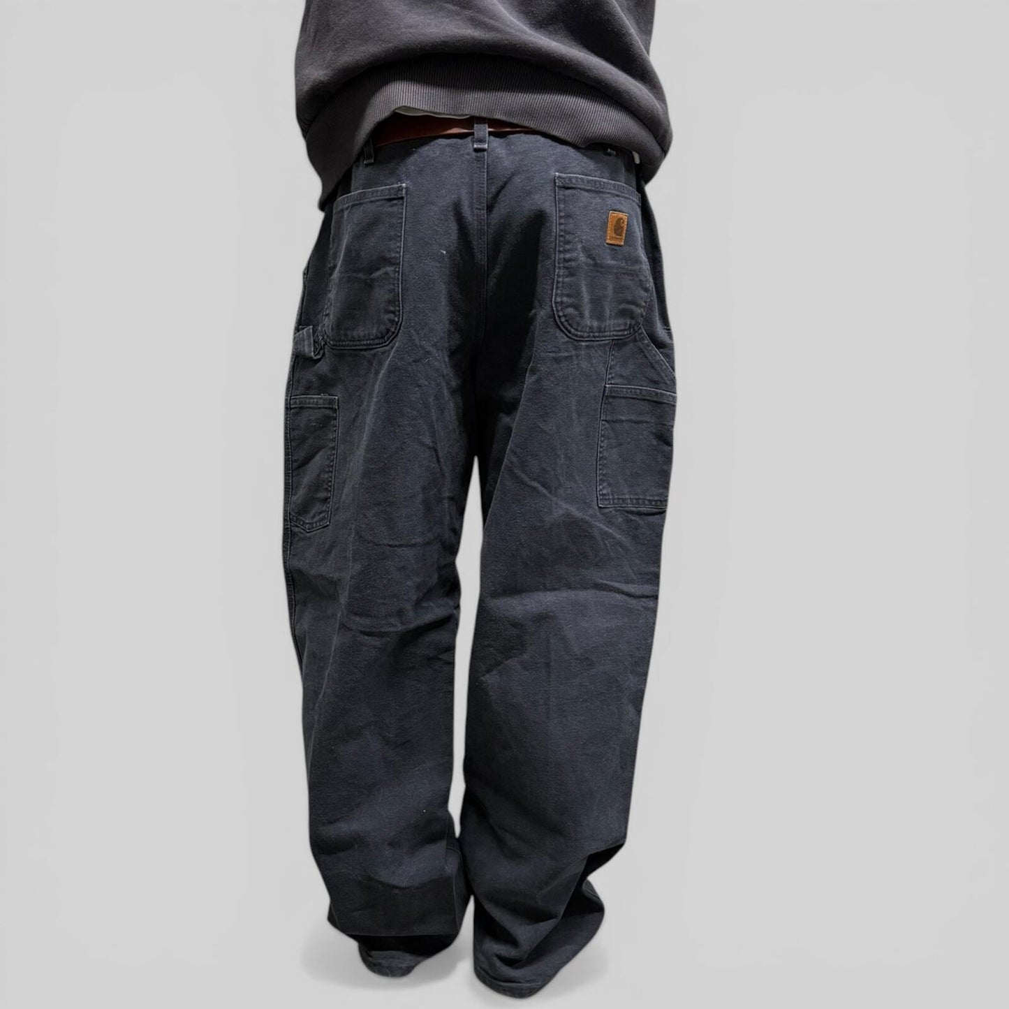 Carhartt baggy carpenter pants (W38)