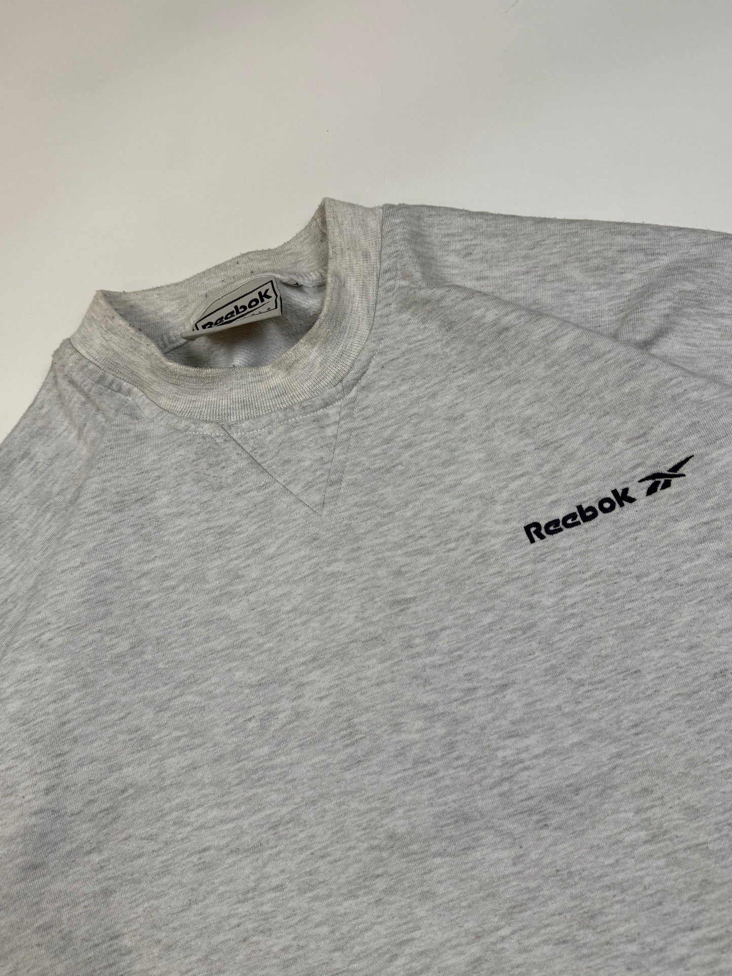 Vintage Reebok essentials sweatshirt (M)