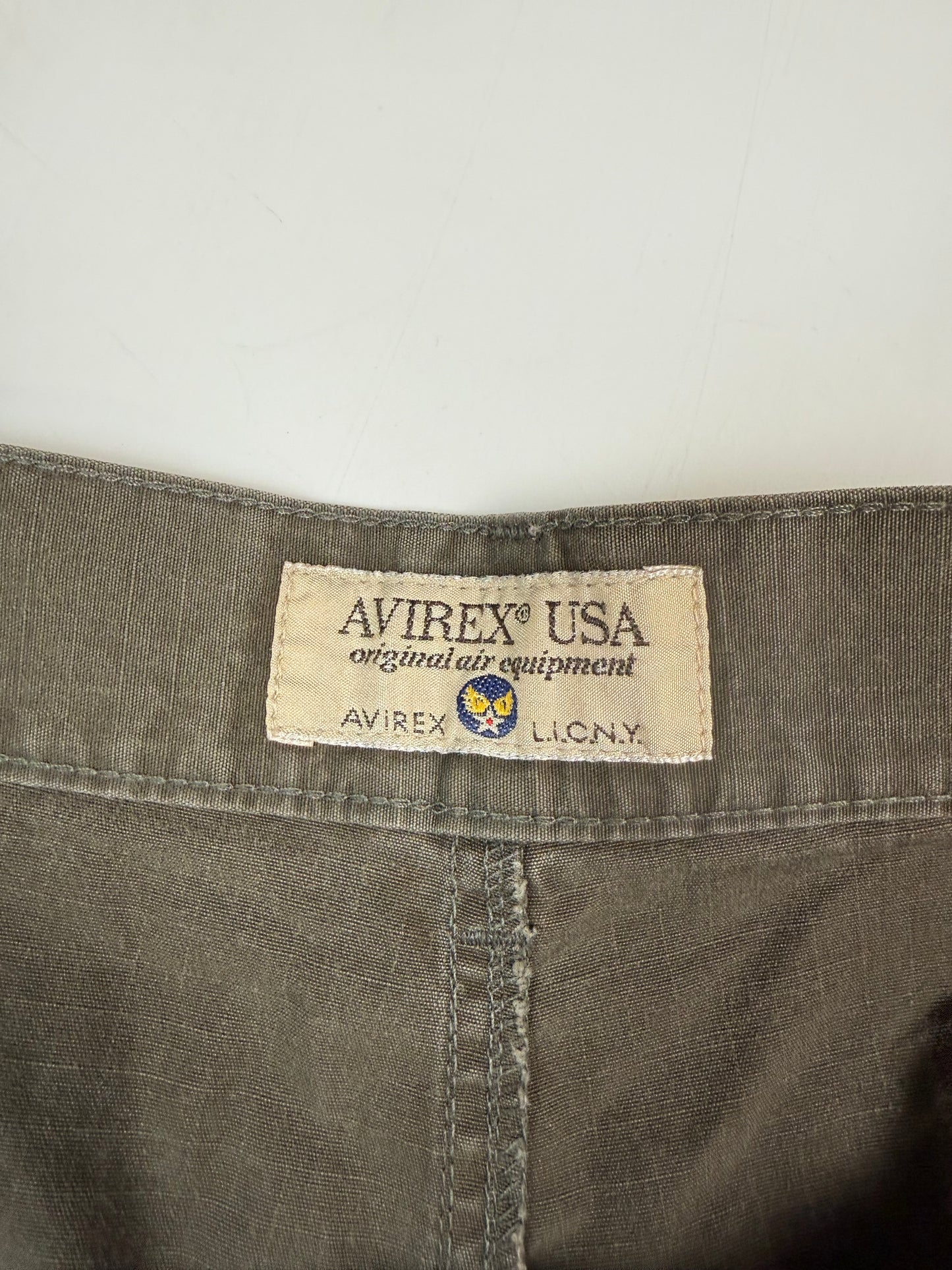 Vintage Avirex USA baggy shorts (W38)