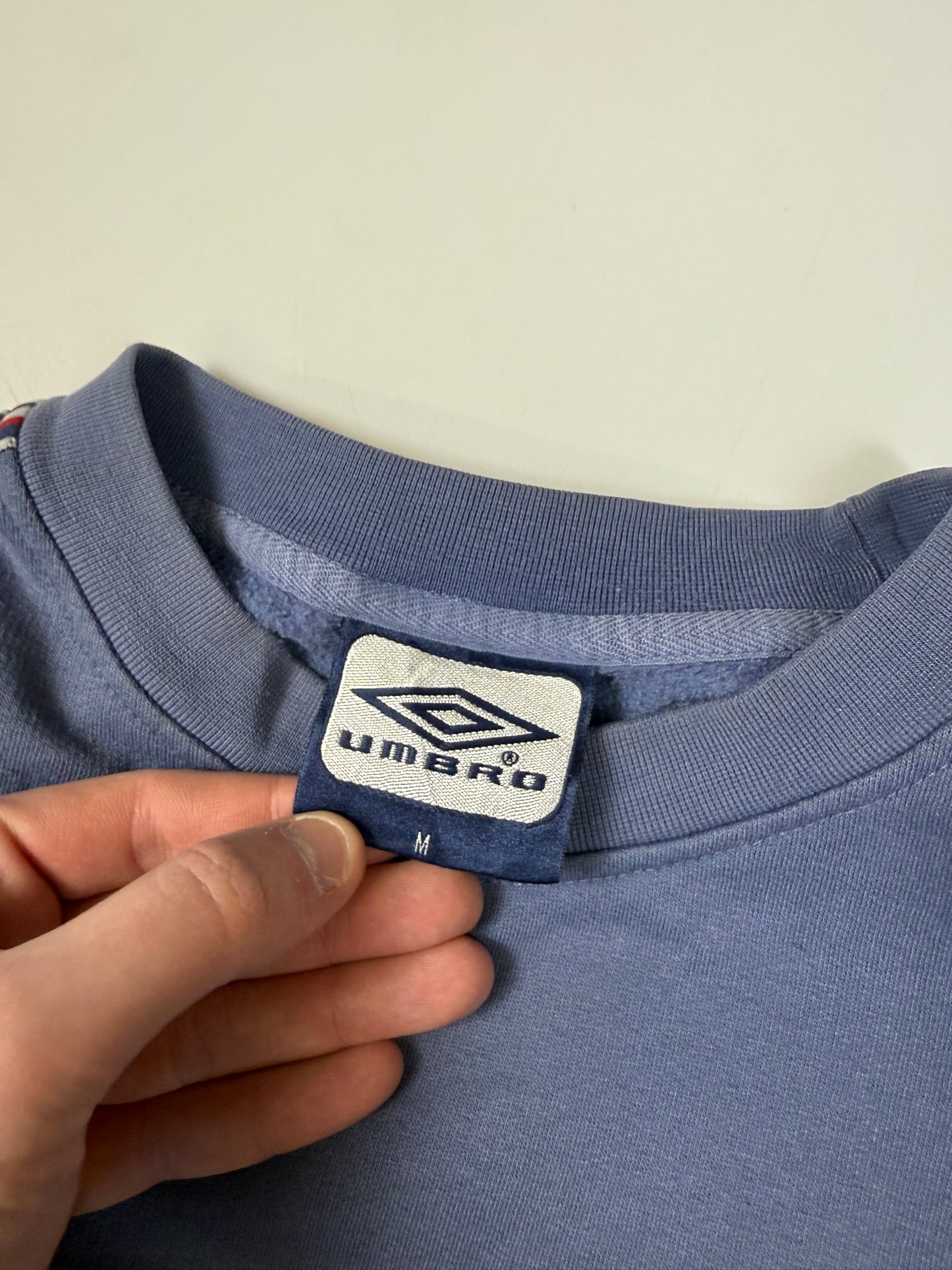 Vintage Umbro side stripe sweatshirt (M)