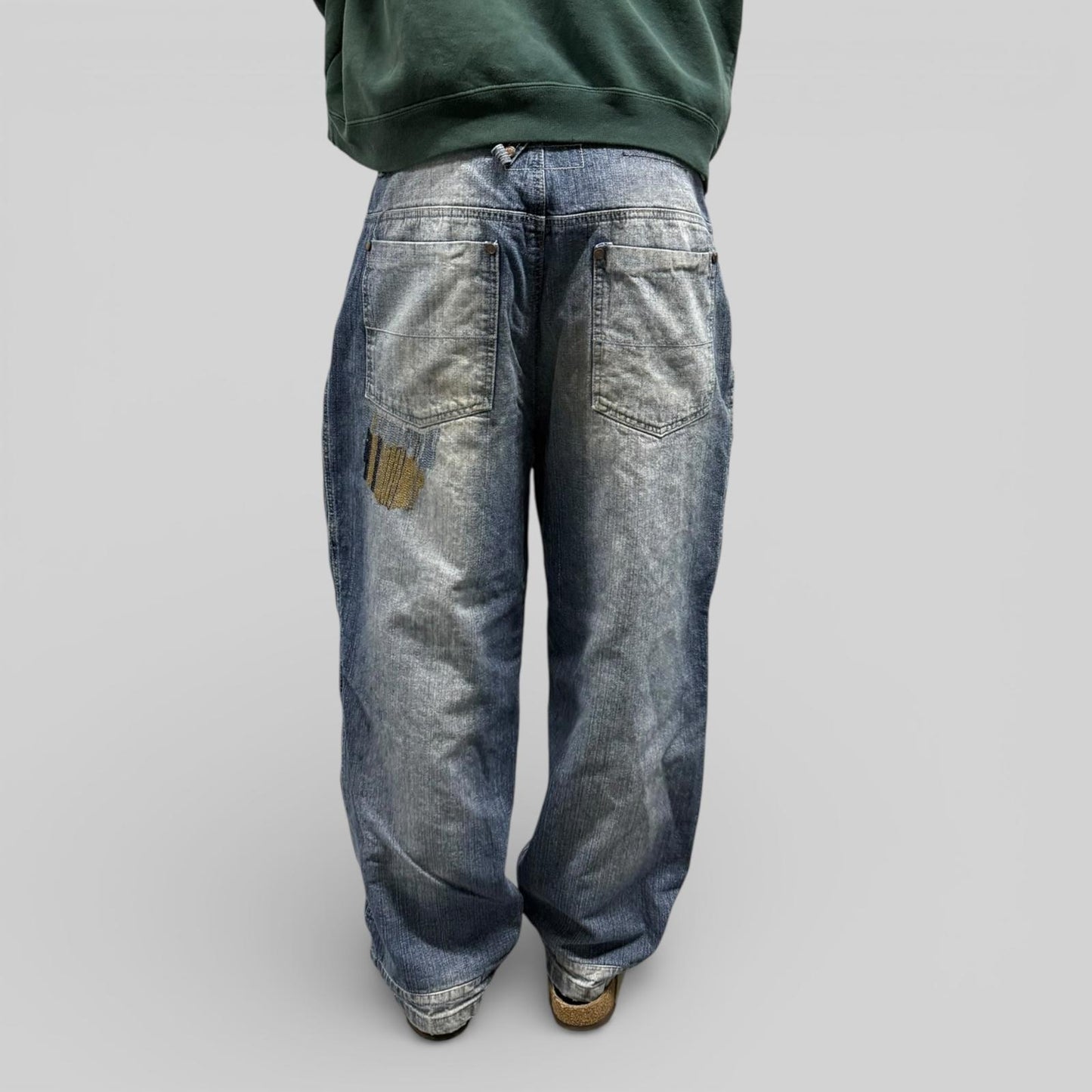 Vintage Y2K baggy hip hop Jeans (W32)