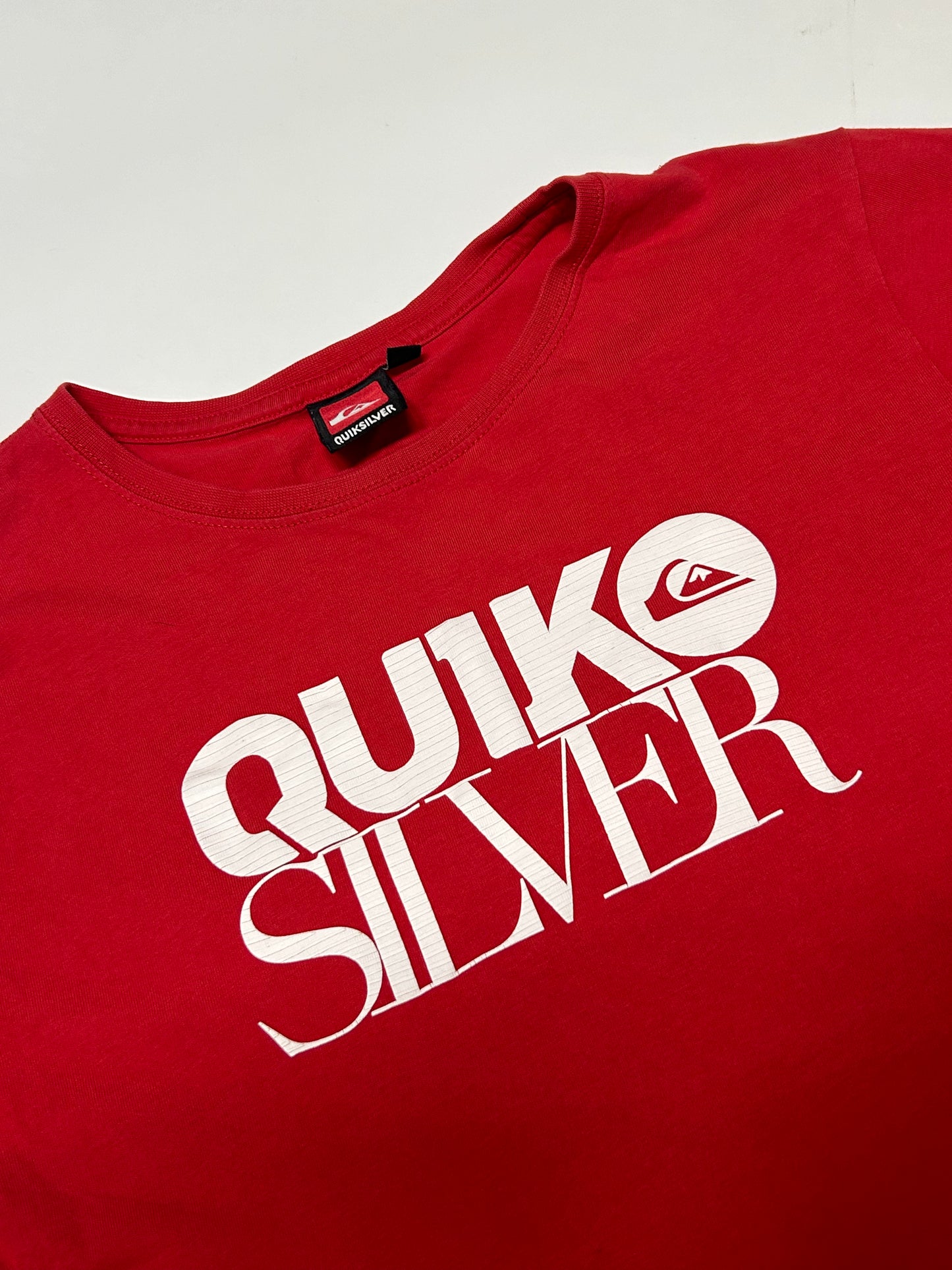 Quiksilver graphic tee (S)