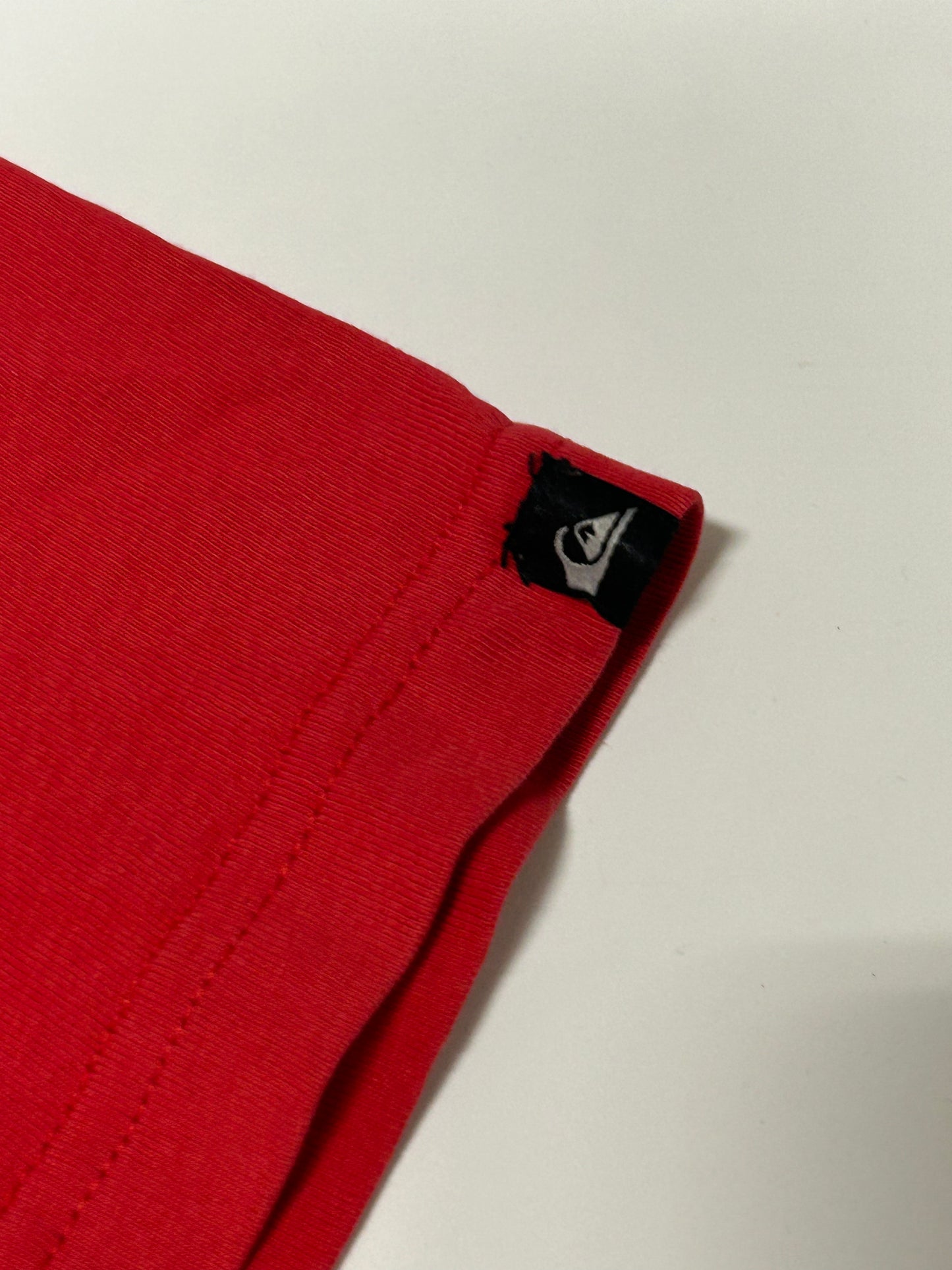 Quiksilver graphic tee (S)