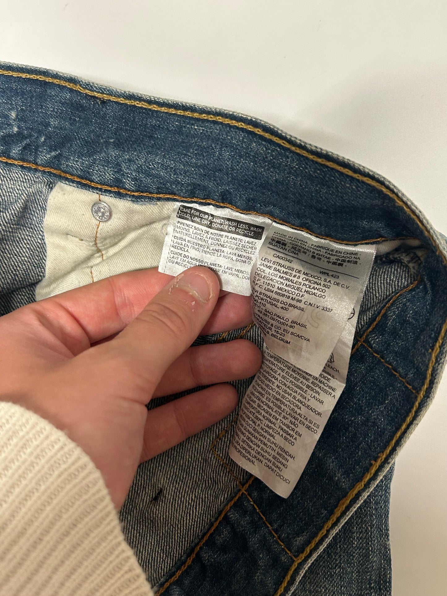 Levi's 569 jorts (W38)