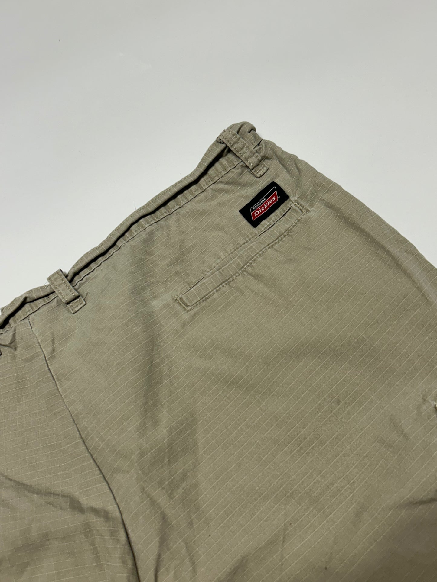 Dickies baggy work shorts (W38)