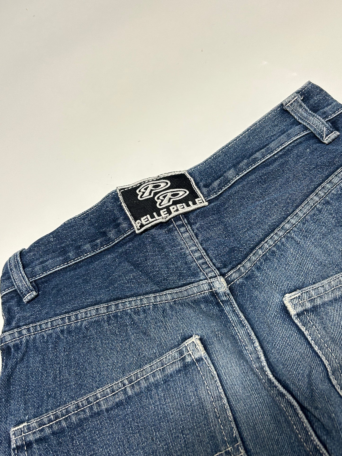 Vintage Pelle Pelle baggy carpenter jorts (W28)