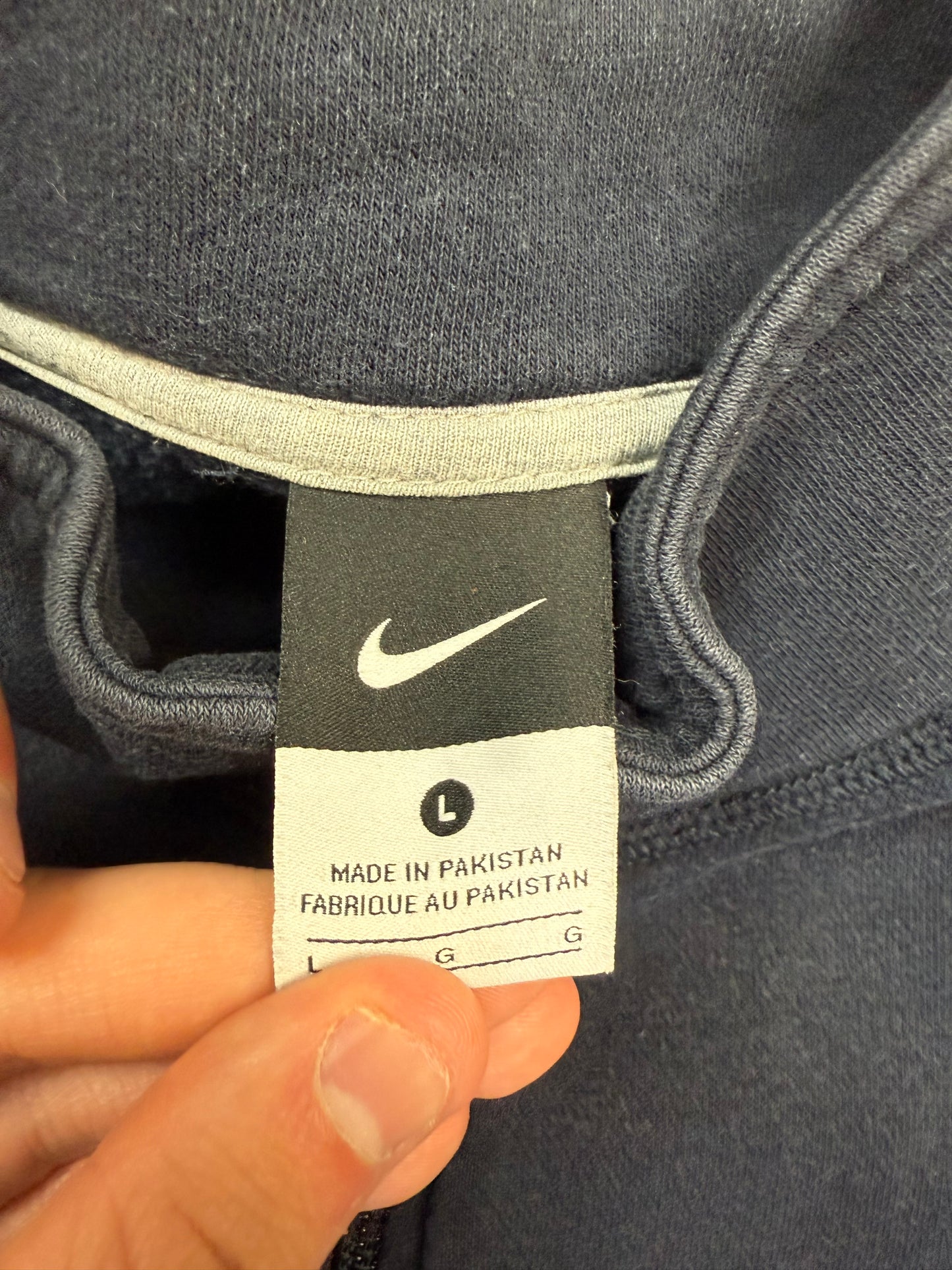 Nike mini swoosh full zip sweatshirt (L)