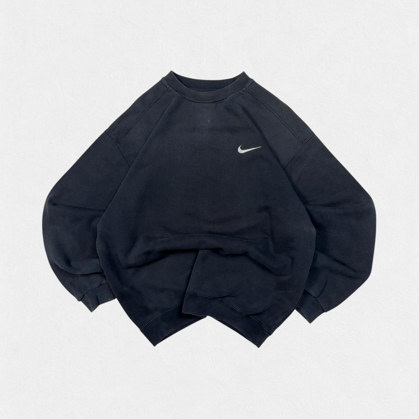 Vintage 90s Nike mini swoosh sweatshirt (L)