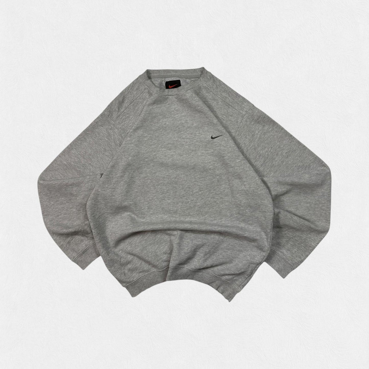 Vintage 90s Nike mini swoosh sweatshirt (M)