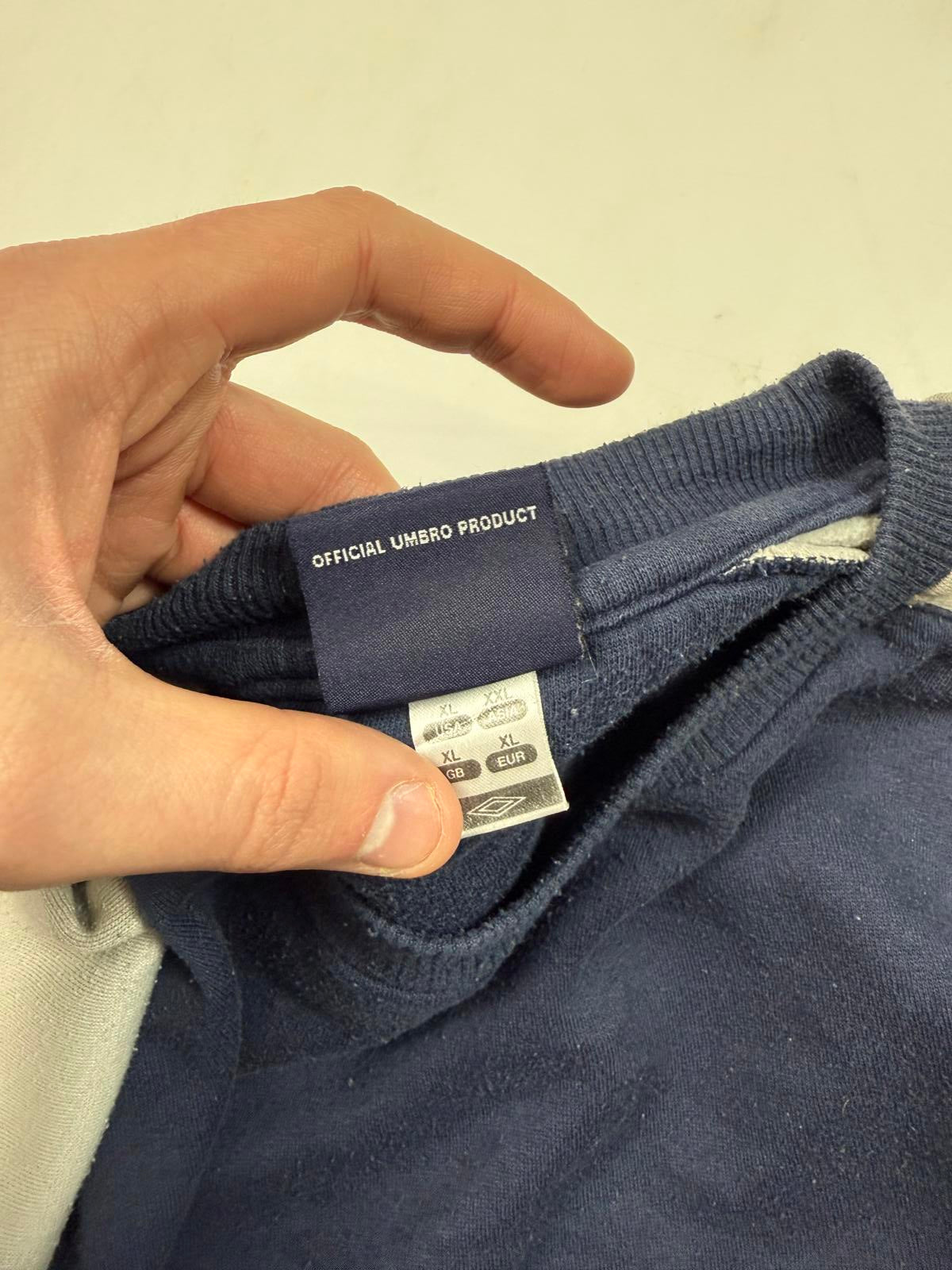 Vintage Umbro pro training spell out sweatshirt (XL)