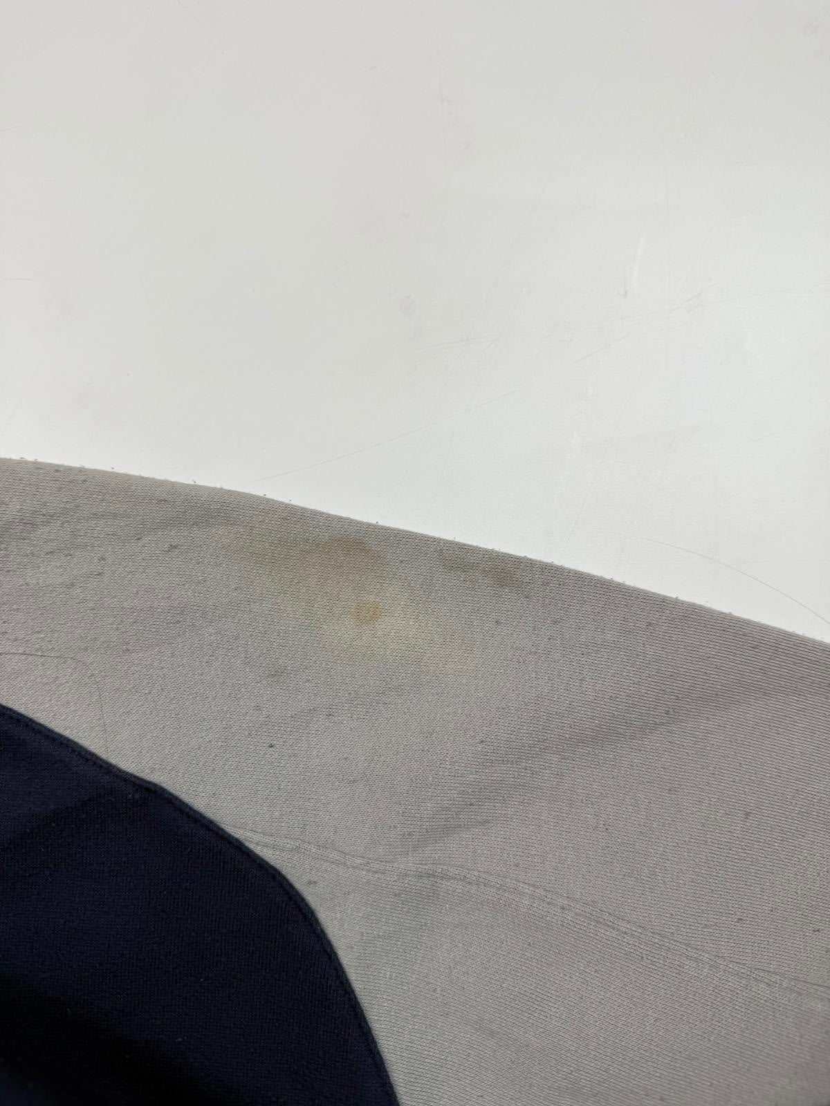 Vintage Umbro pro training spell out sweatshirt (XL)